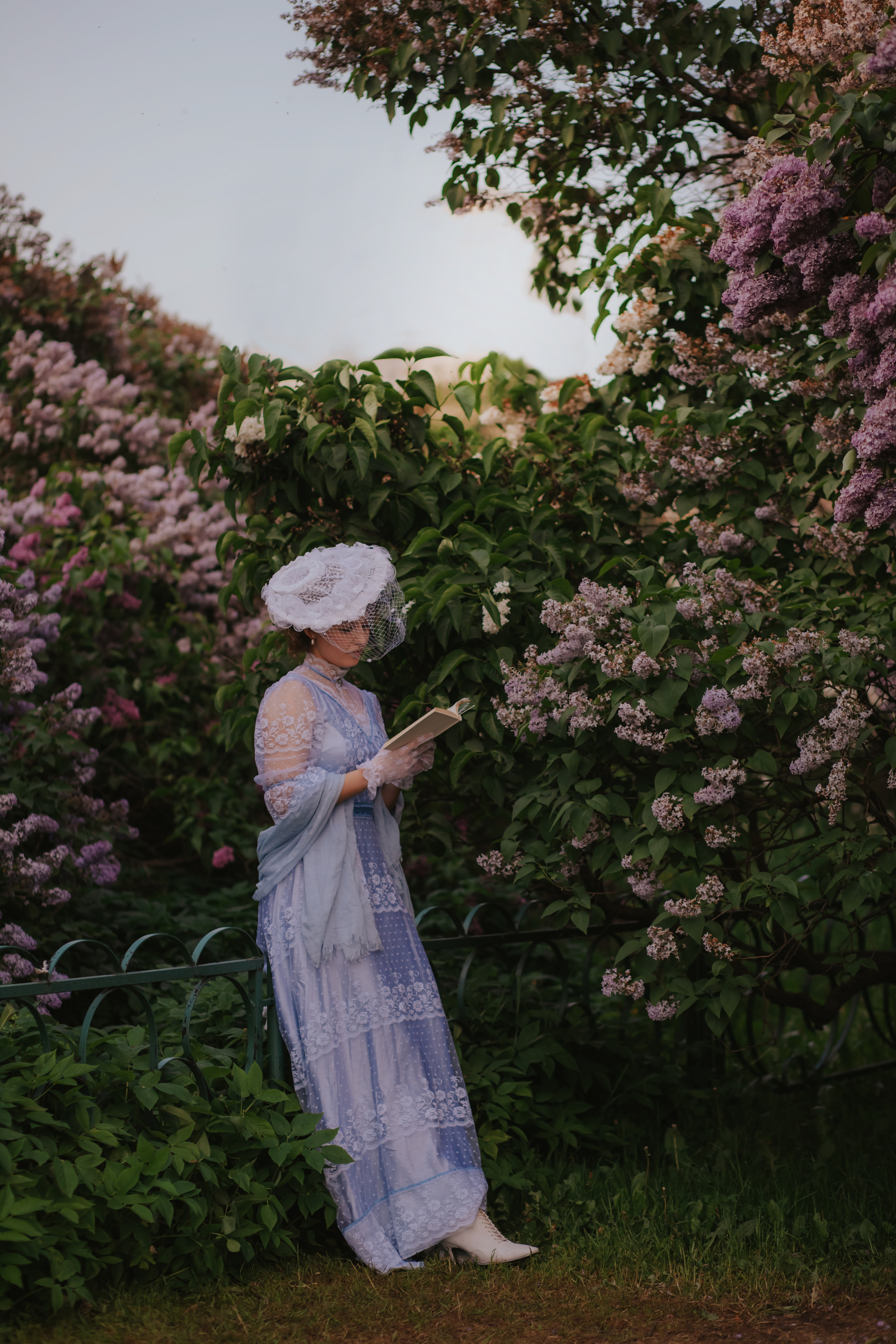 Ирина. Сиреневые грёзы. Художественная винтажная фотография