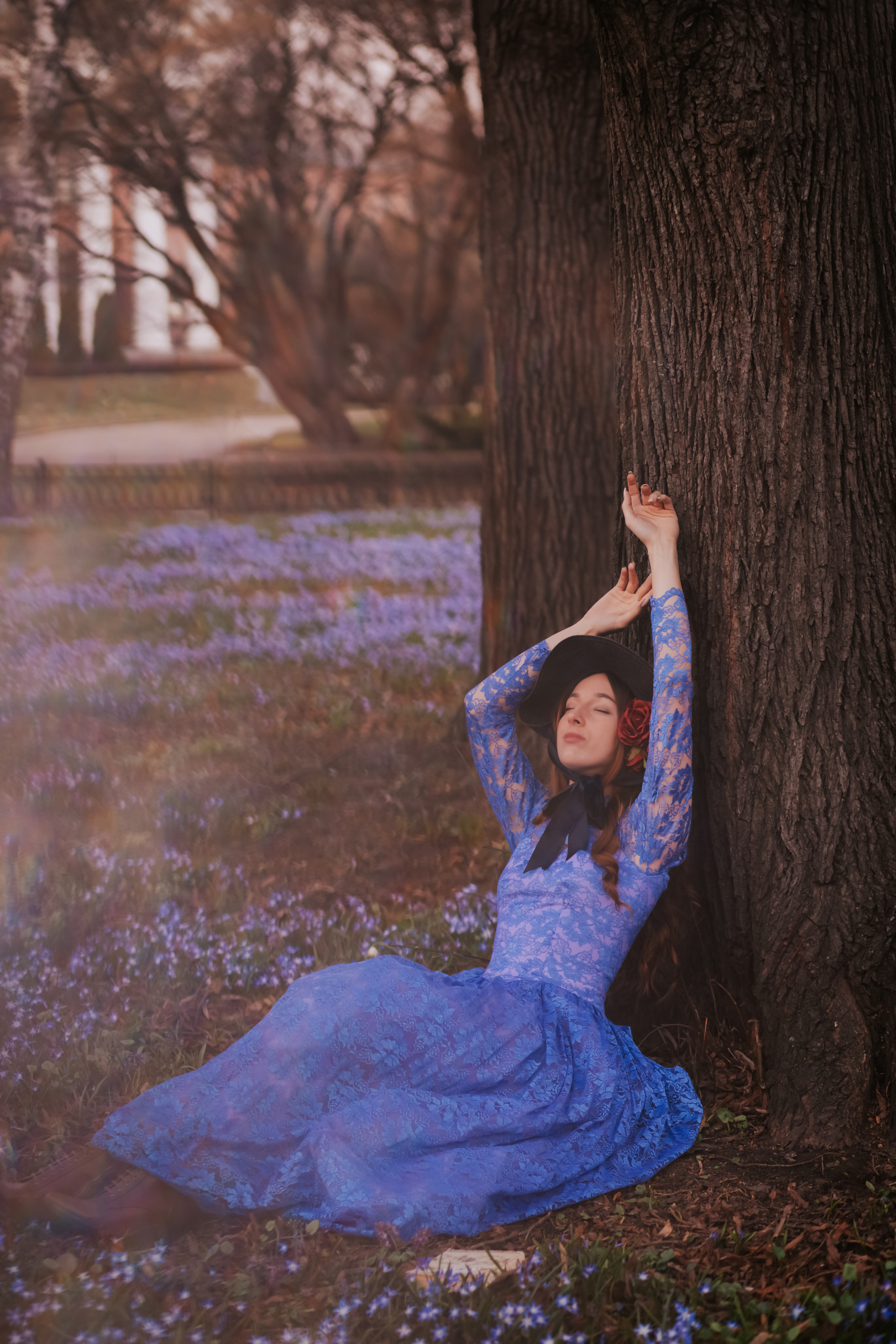 Первоцветы в саду. Художественная винтажная фотография