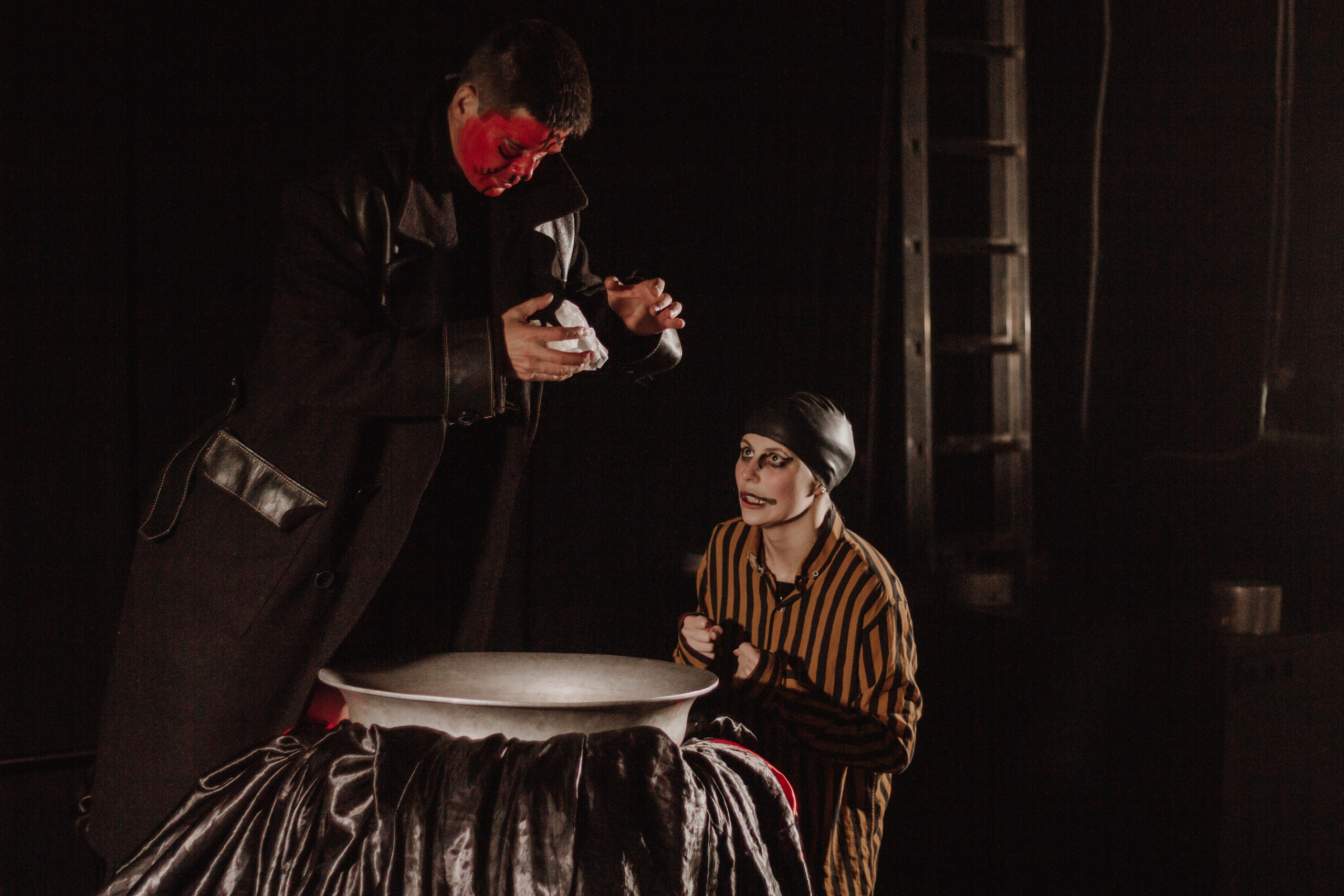 Action. Просто свет