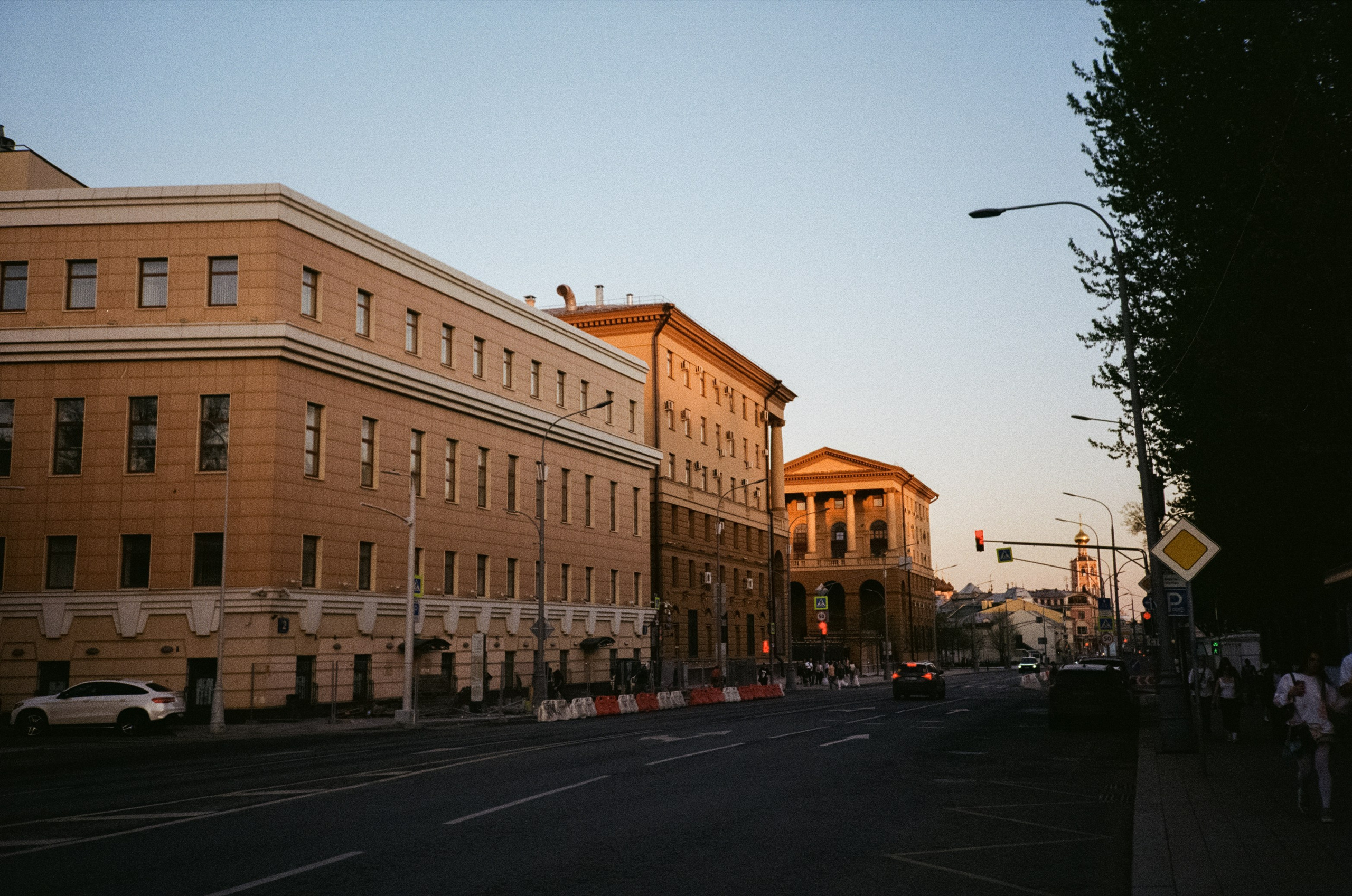 Малый Каретный, Петровка, Сад Эрмитаж | Konica Big Mini BM-301 Black | Kodak Color Plus 200