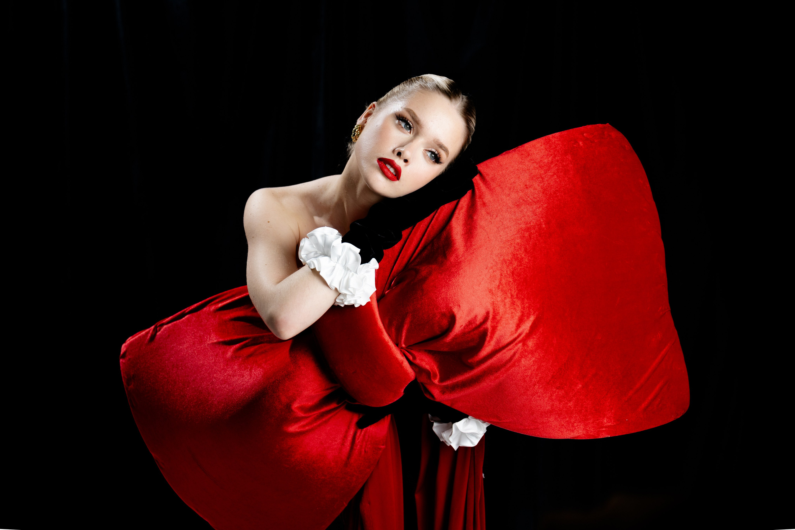 Женский портрет. Фотограф в Москве Зябченко Екатерина. Съемки беременности, love story, семейный, портреты в студии и на улице