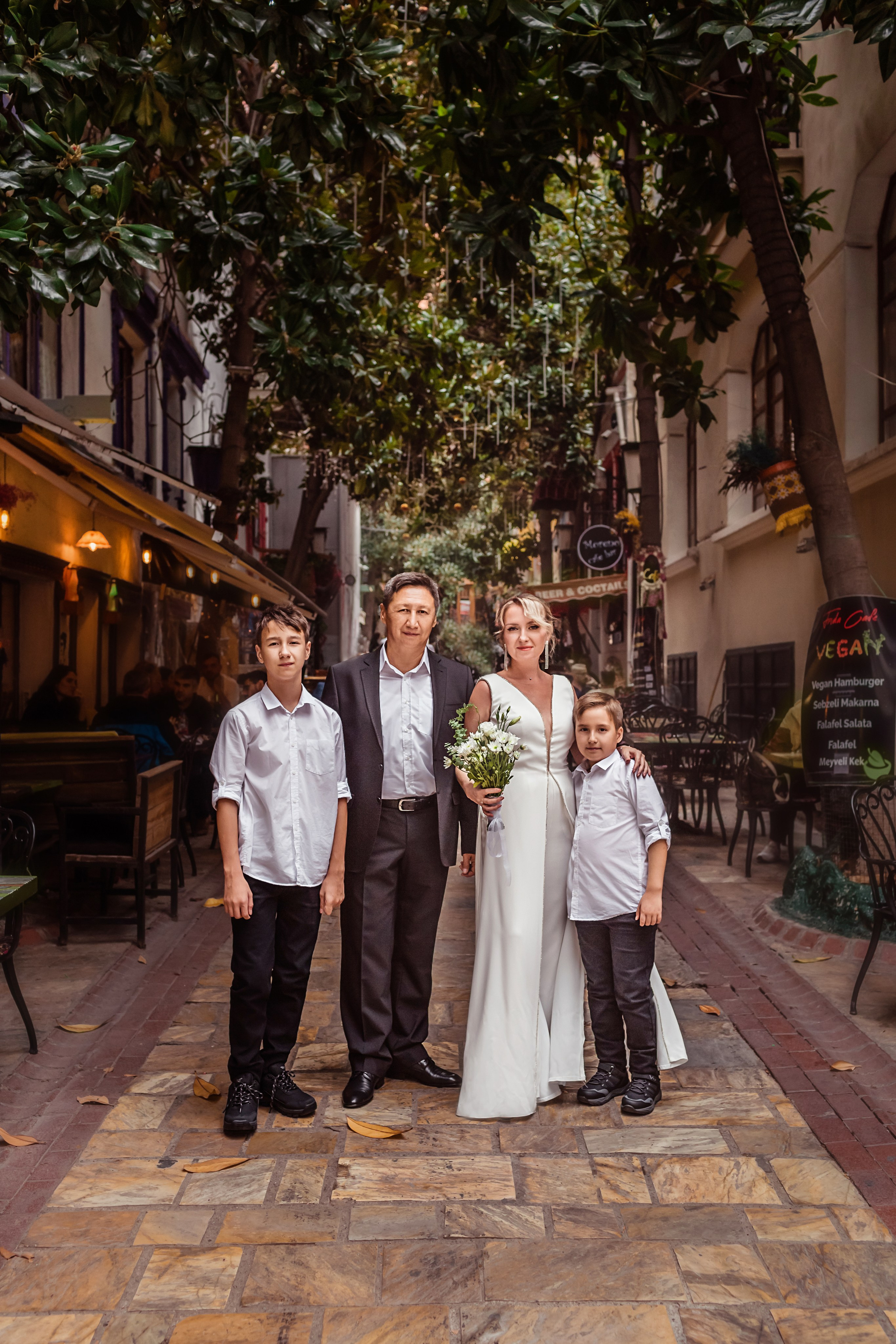 Wedding anniversary. Professional family and children’s photographer in Izmir Irina Eron