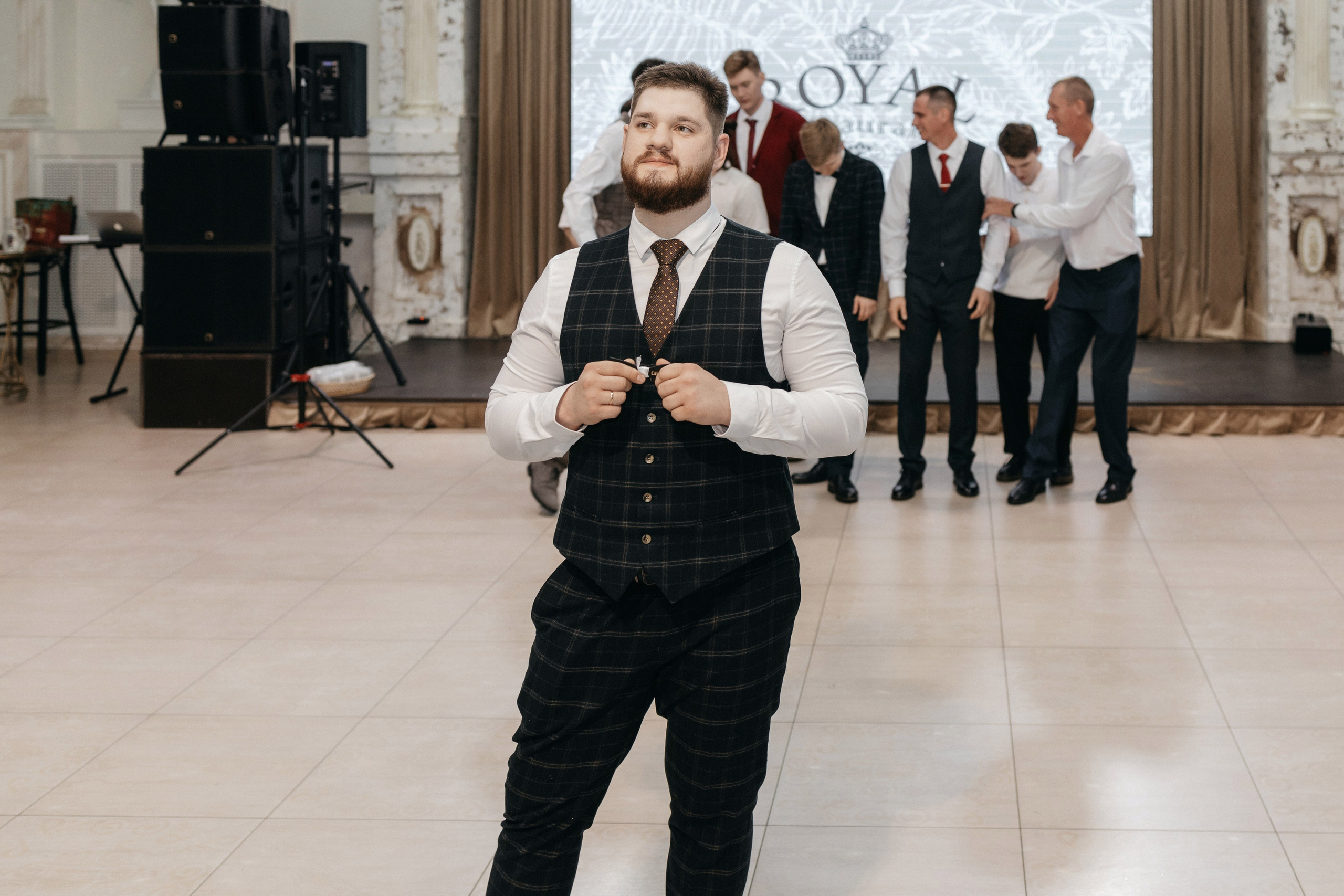 Королевская свадьба Романа и Тамары. Главная