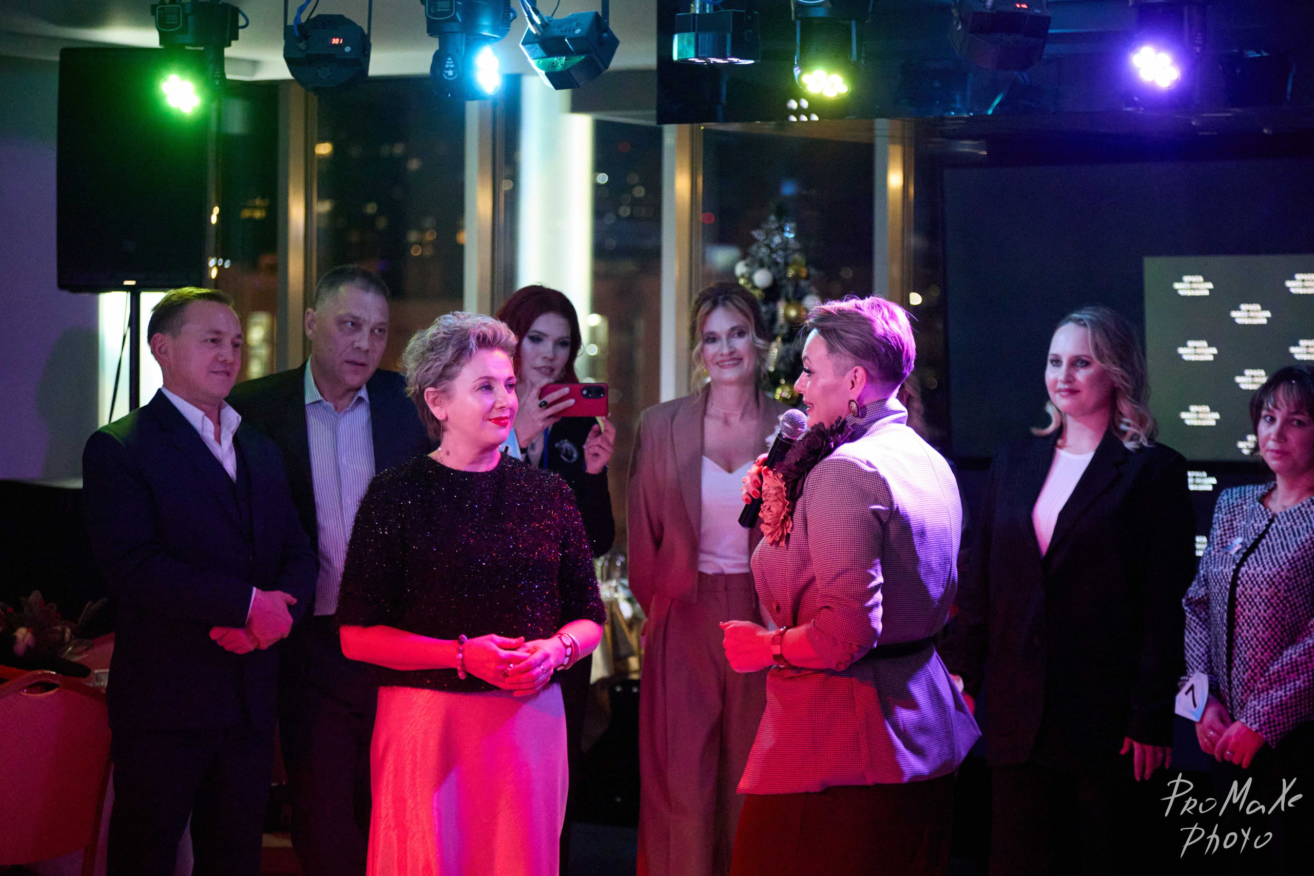 Зал КРАСА МАСС-МЕДИА ЧУВАШИИ. Владимир Суздалов (ProMaXe) — Портретный фотограф, тематические фотосессии в Чебоксарах