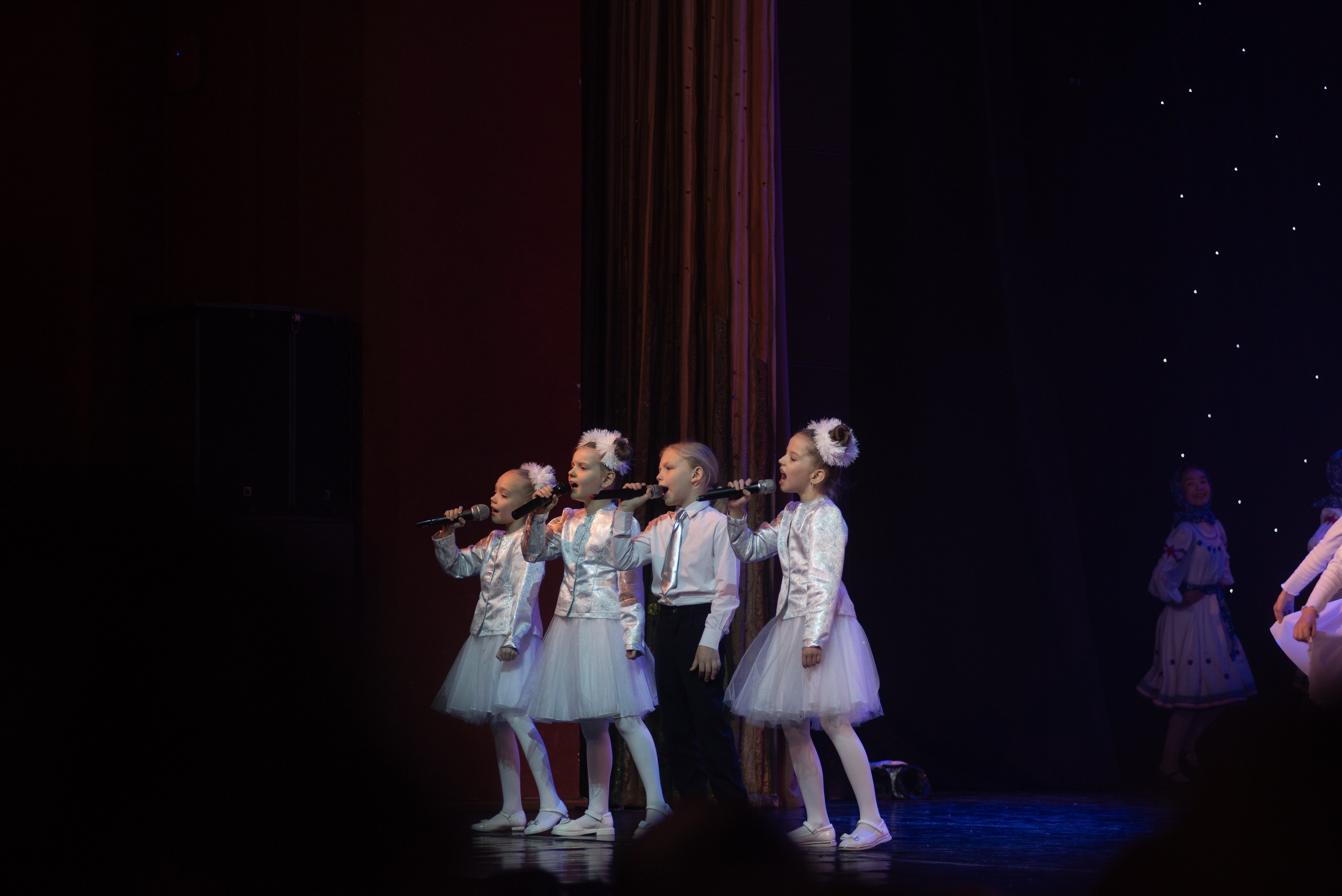 Отчетный концерт ДШИ «Гармония» «Зимняя гармония». Фотограф новорожденных, семейный детский в Тюмени Татьяна Морозова