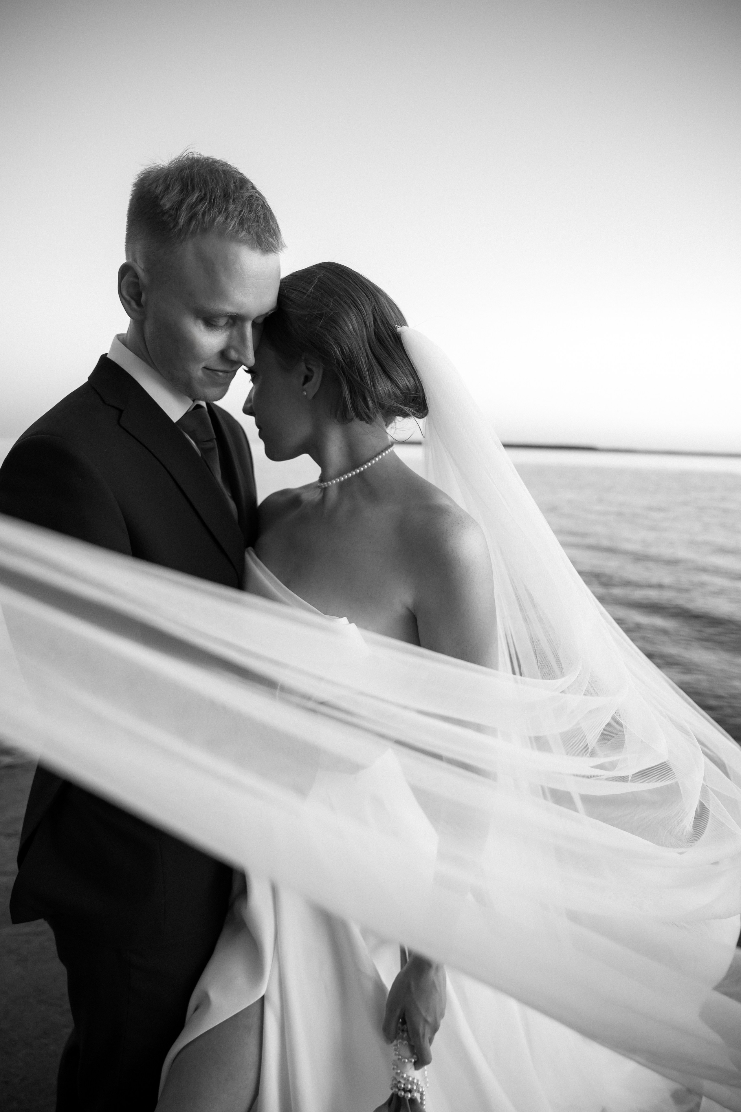 V | A. Чёрно-белая история любви. Свадебный фотограф Настя Шелл г. Череповец