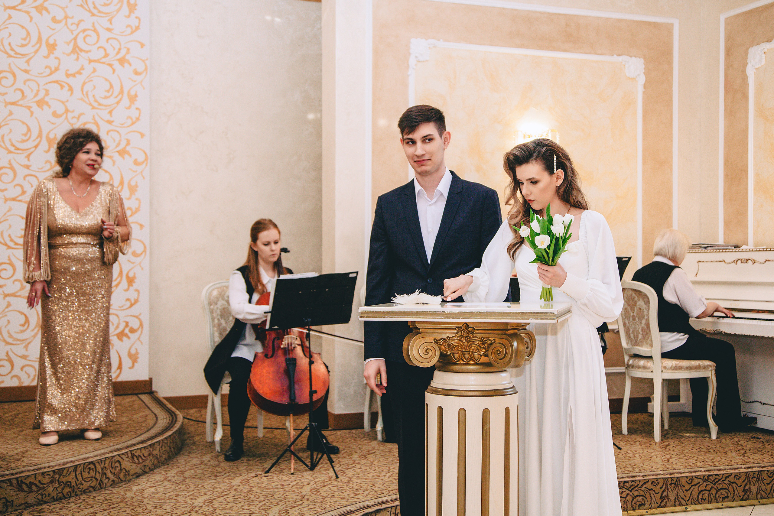 Торжественная регистрация брака в Доме Дружбы народов. Дима Никитин свадебный и семейный фотограф в Ижевске и Удмуртии с 2007 года