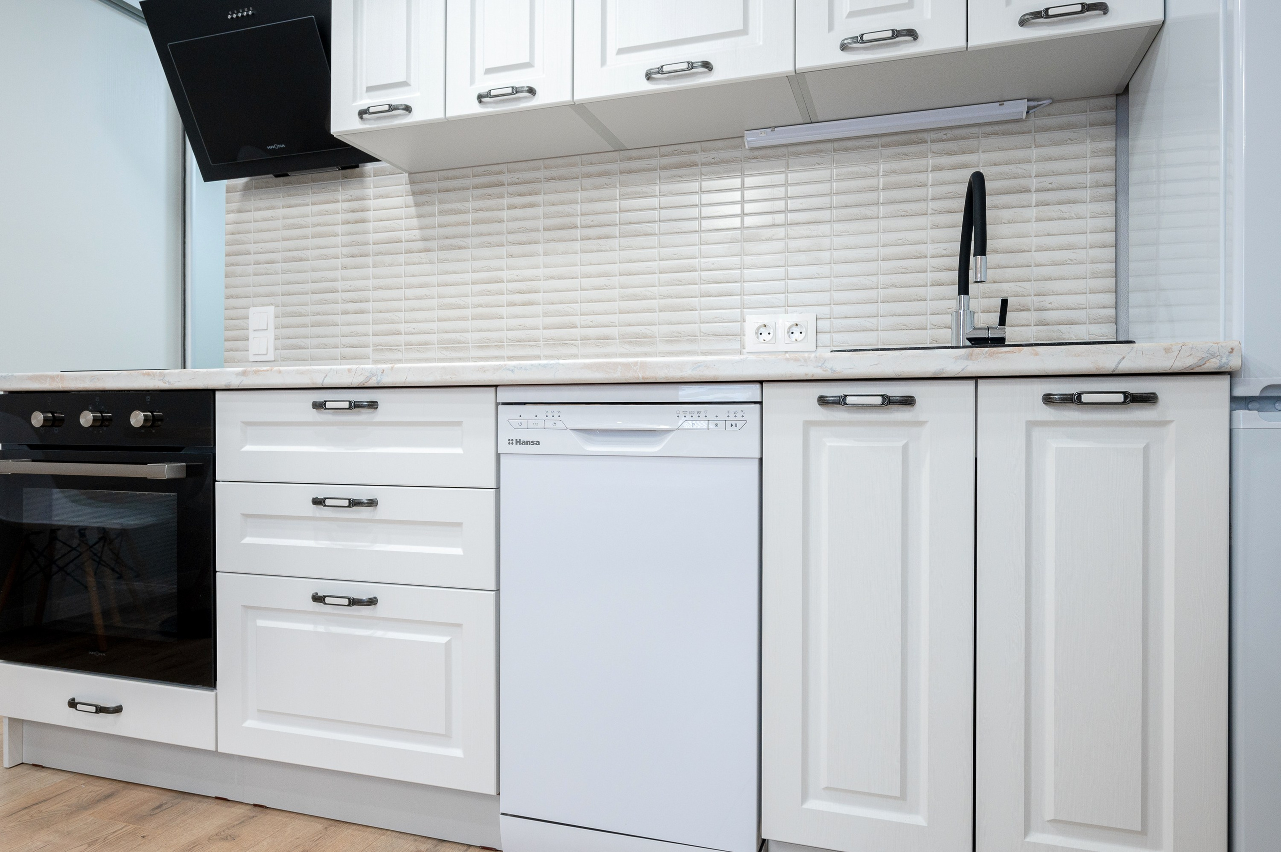 Квартира на продажу Санкт-Петербугр. Интерьерный фотограф. Фото- видеосъемка недвижимости Санкт-Петербург