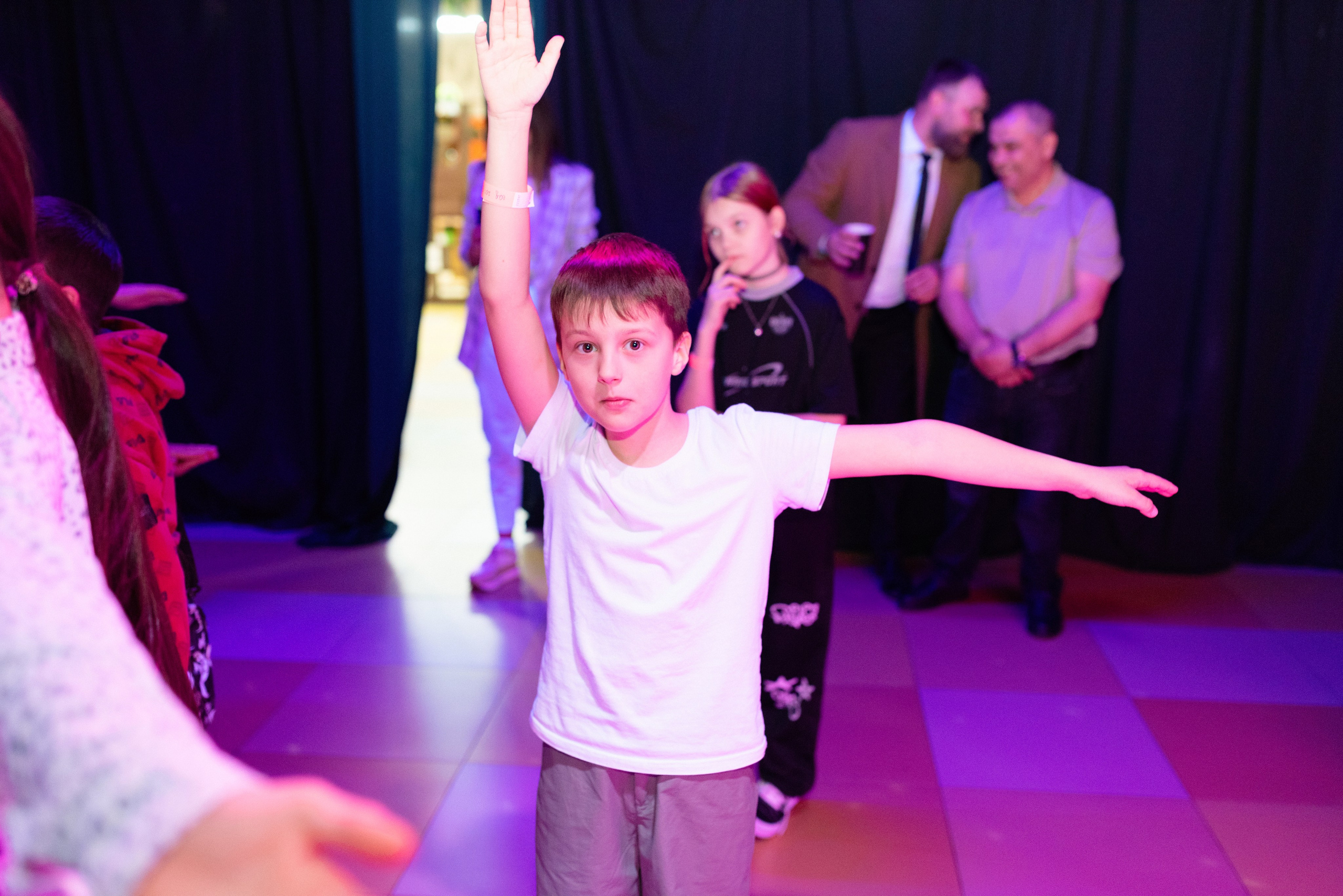 Съёмка выпускного для 4 класса. Детский и семейный фотограф в Сургуте и Нефтеюганске Анна Старцева