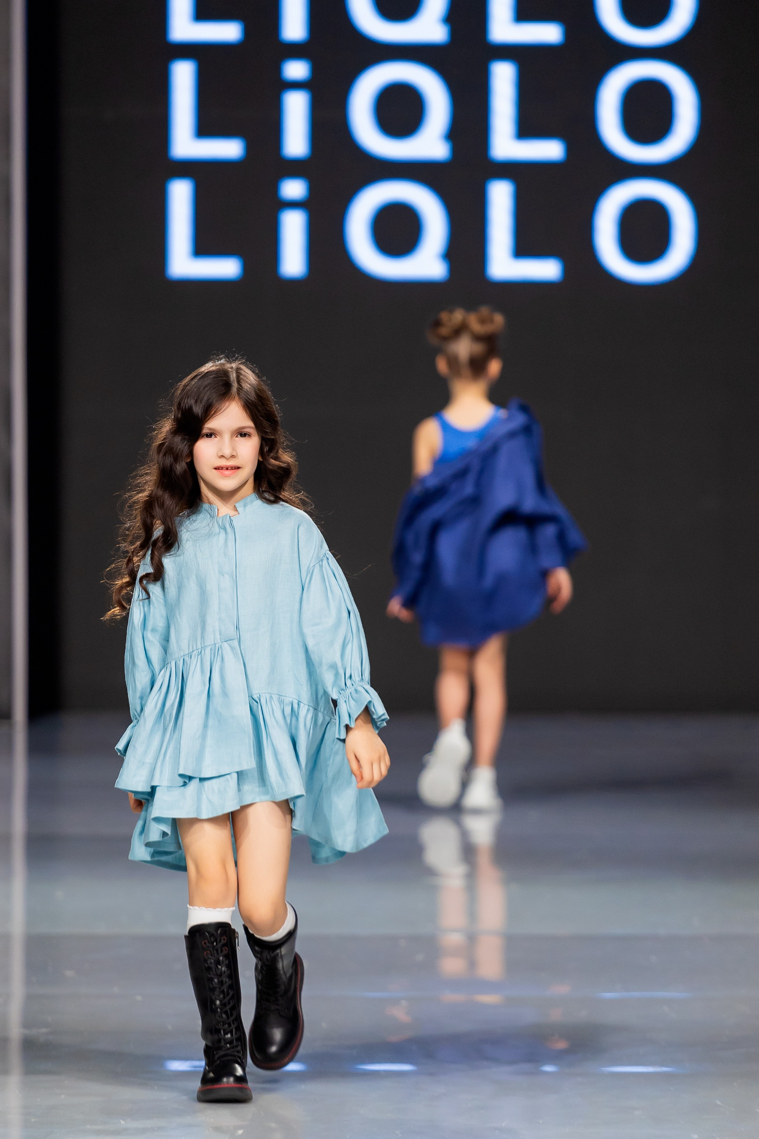 Estet Fashion Week. Photomantis