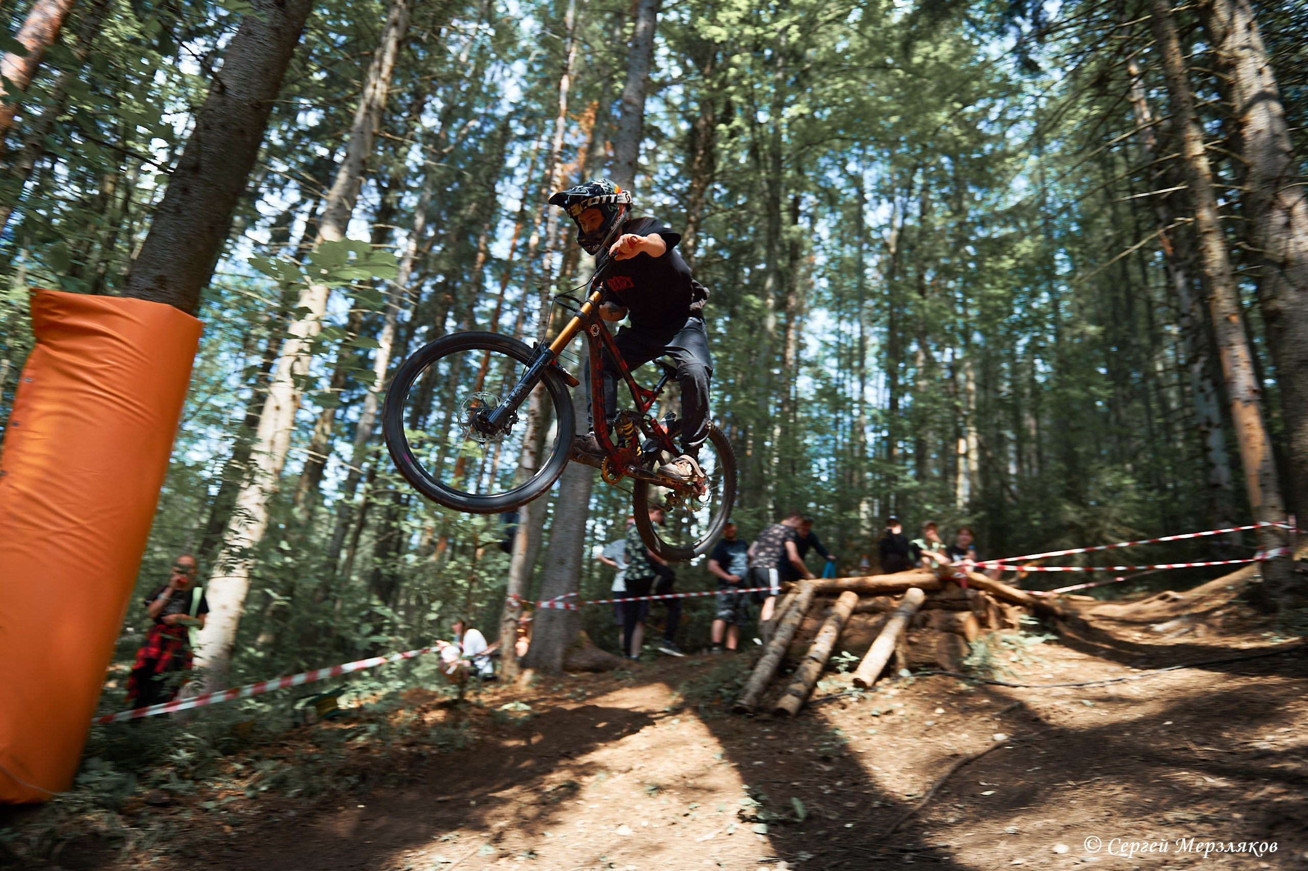 Чемпионат Удмуртии по скоростному спуску (Даунхилл). Ижевск. 07.07.20. Спортивный репортажный фотограф в Ижевске Сергей Мерзляков