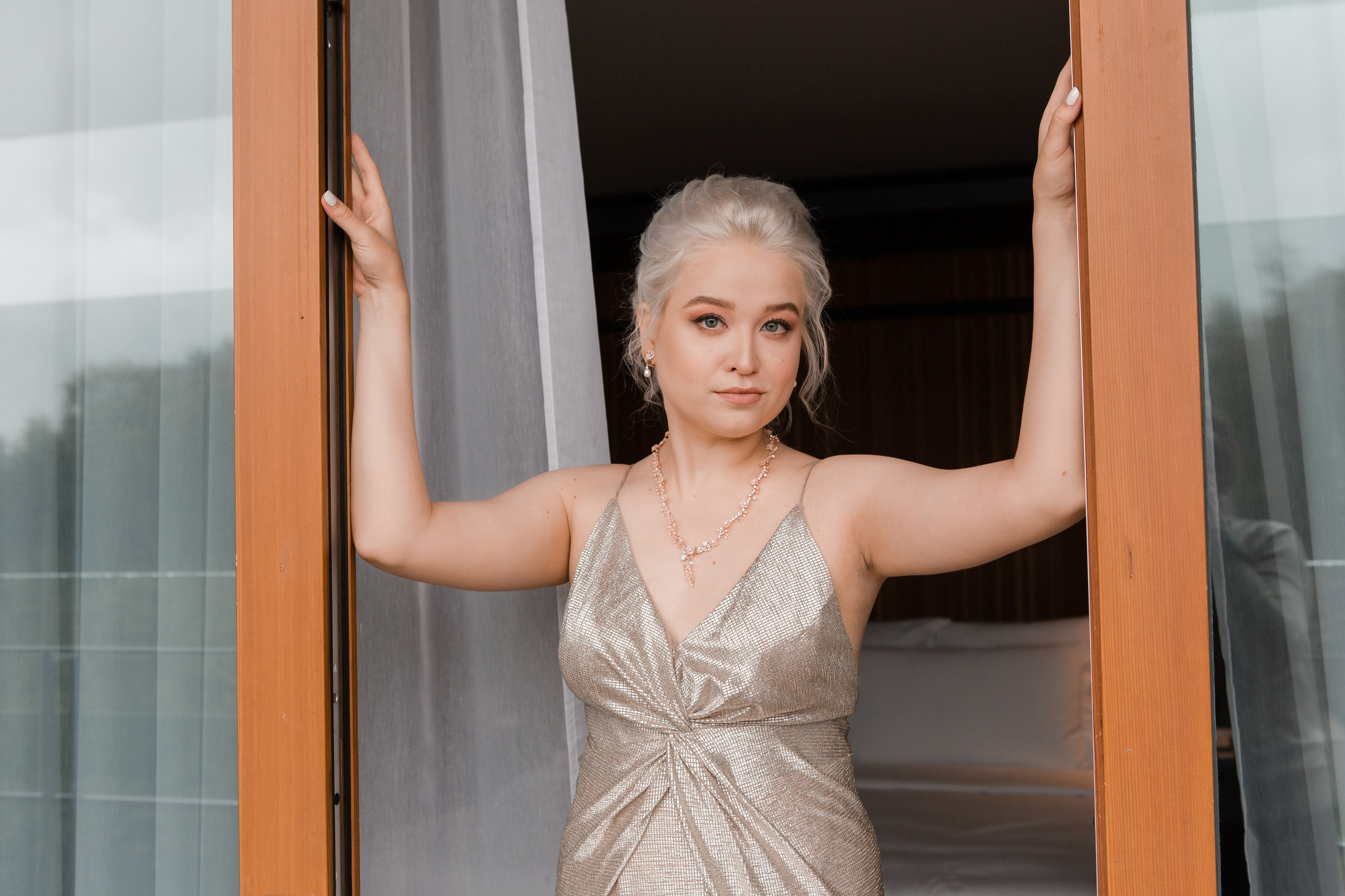 Александр и Ольга. Видеосъемка и фотосъемка свадеб. Фотограф и оператор на свадьбу. Видеосъемка подкастов, собственная видео-фотостудии. Предметная фотосъемка