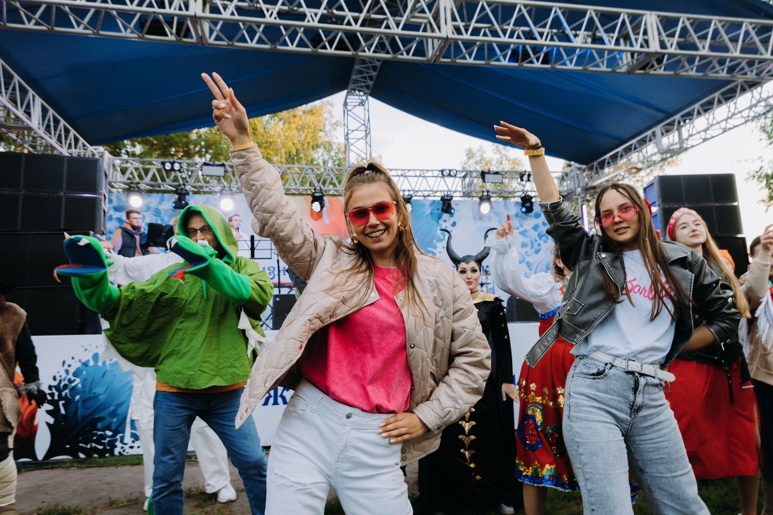 Алкогольная сибирская группа. Свадебный и репортажный фотограф в Омске. Червоткин Никита