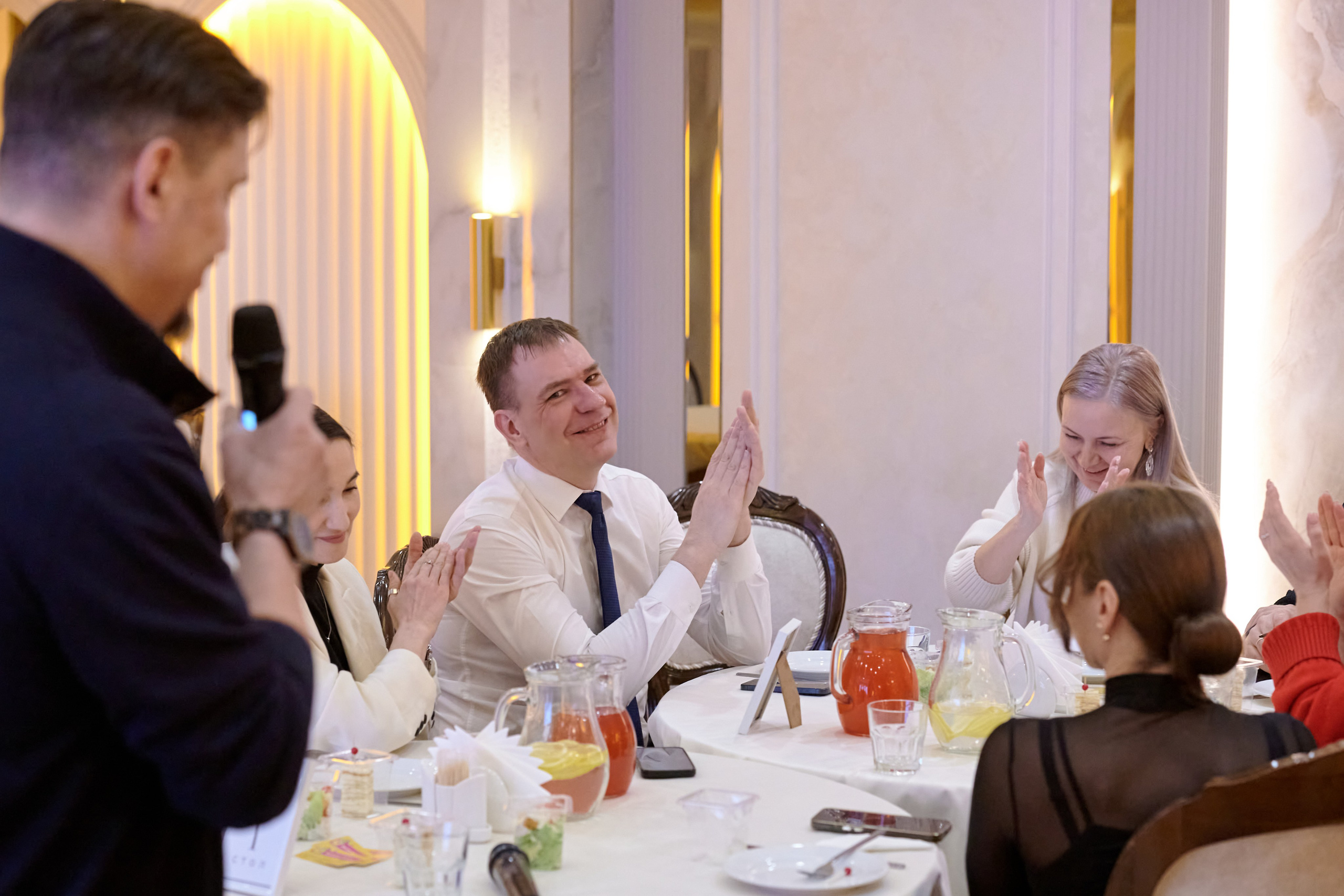 Корпоративная съемка праздников, семинаров и других мероприятий в Сургуте. Студия по производству фото- и видео-контента «АППЕРТУРА»