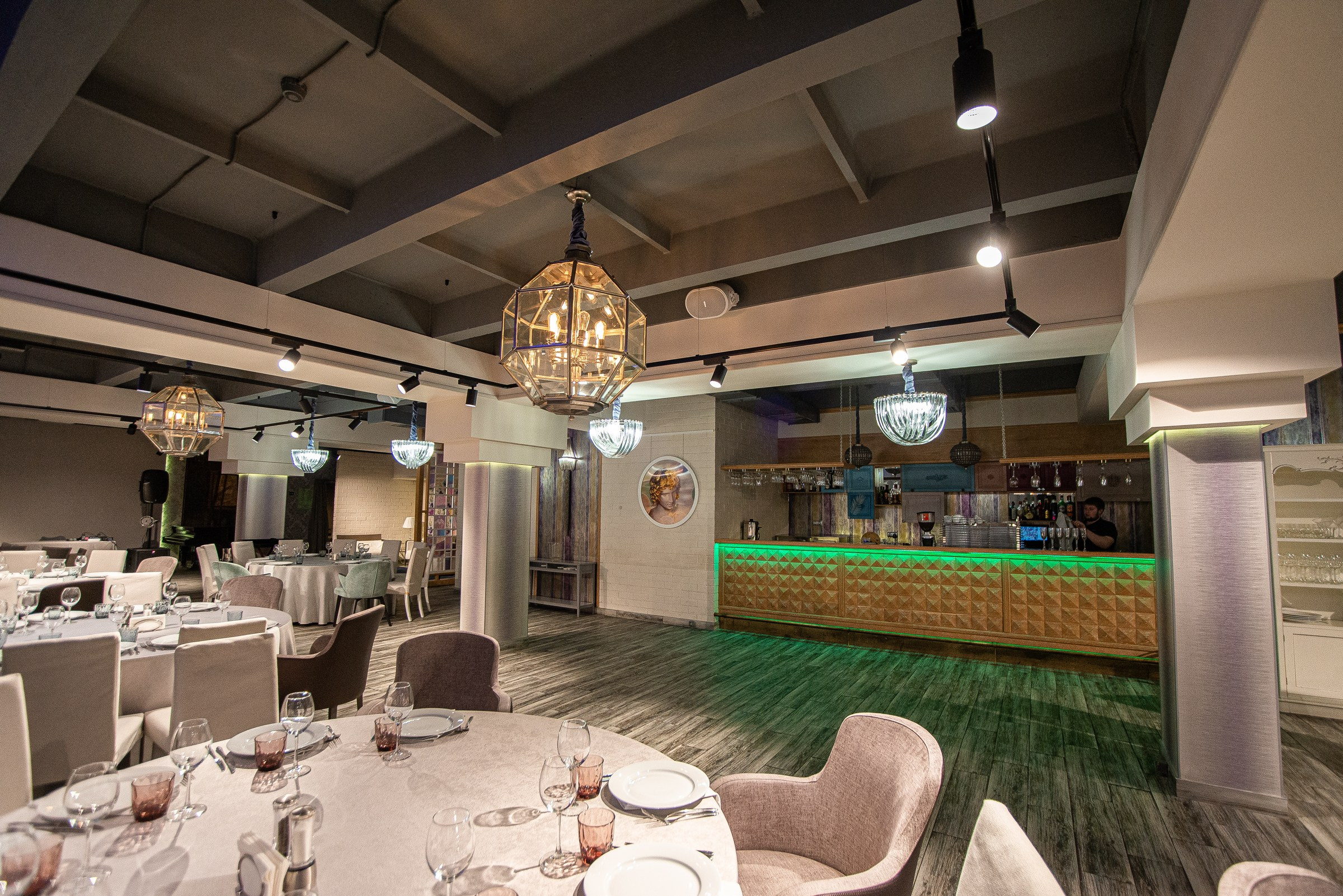 Интерьерный фотограф ресторанов в Екатеринбурге Ирина Смирнова. Профессиональный фотограф в Екатеринбурге Ирина Смирнова