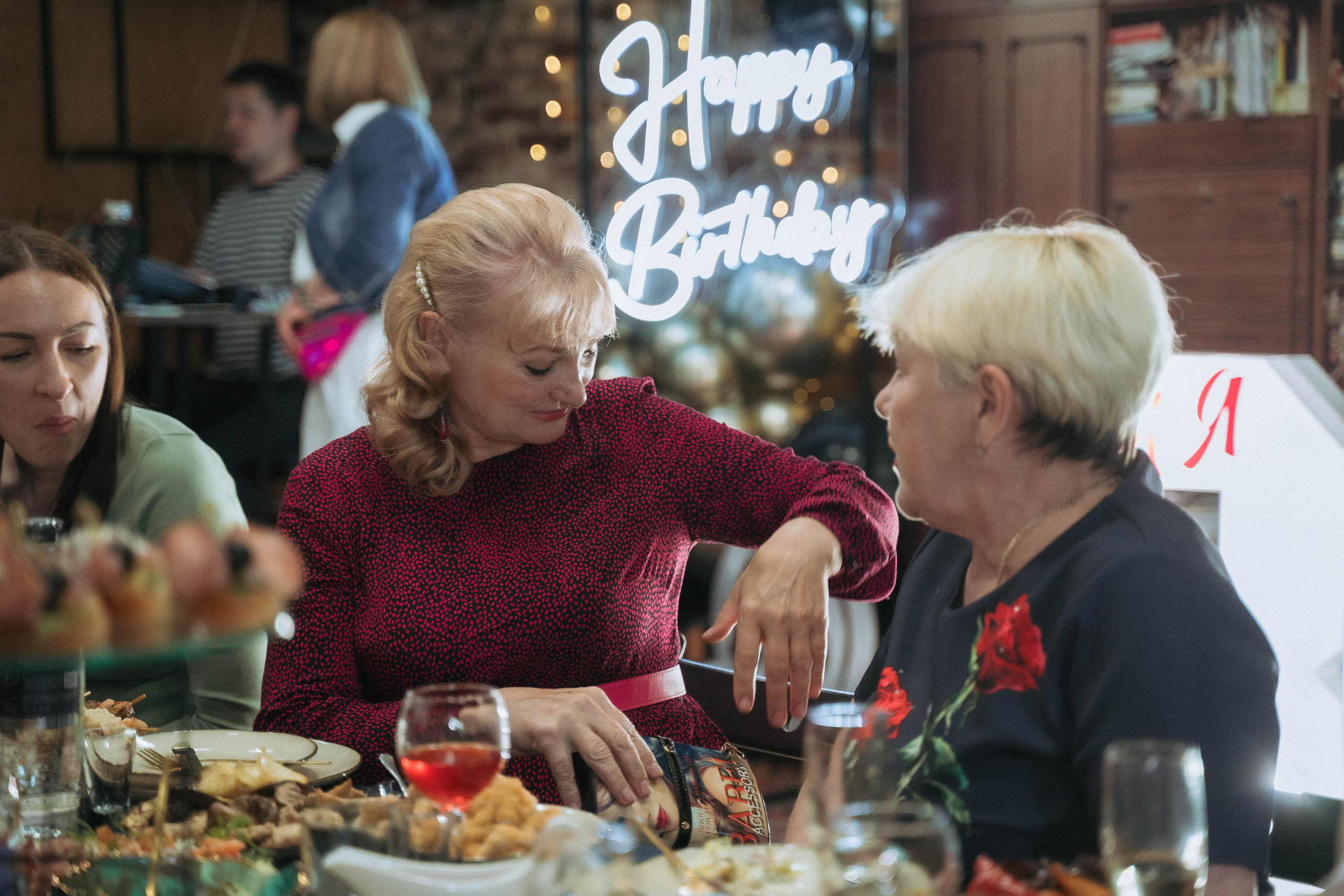 Вечеринка в стиле 90х. ALISON FILMS