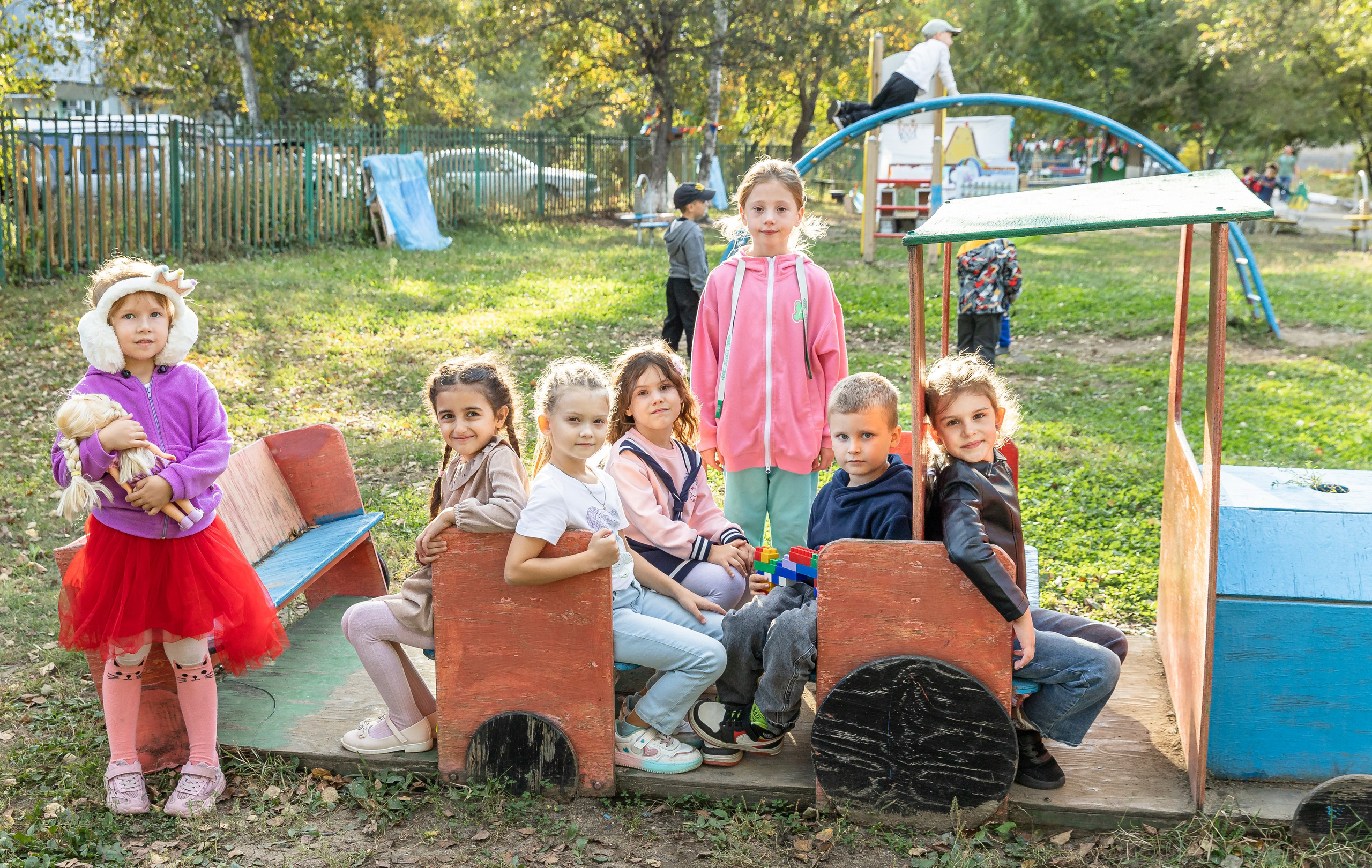 Репортажно-постановочная съемка в саду. Детский семейный фотограф в г. Находка Ольга Коваленко, фотостудия Memories