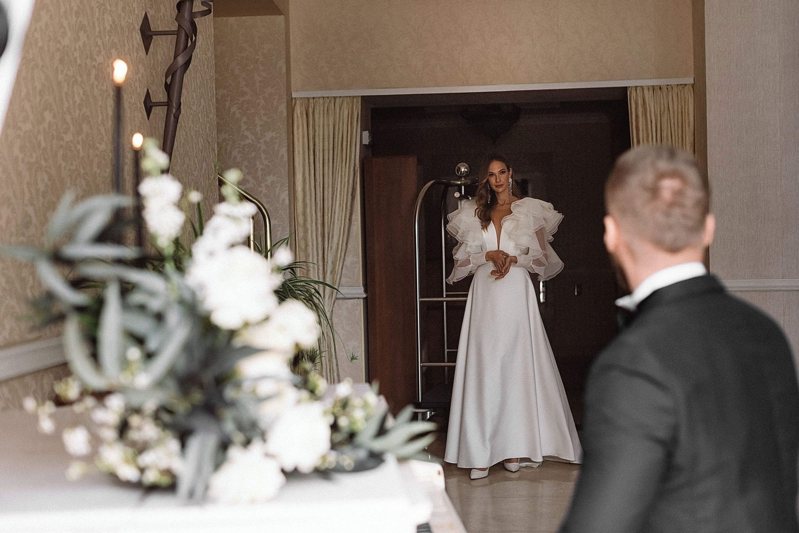 Свадебная фотосессия в отеле RIVIERA SUNRISE RESORT & SPA. Свадебный и семейный фотограф и видеограф, Крым, Москва, Санкт -Петербург