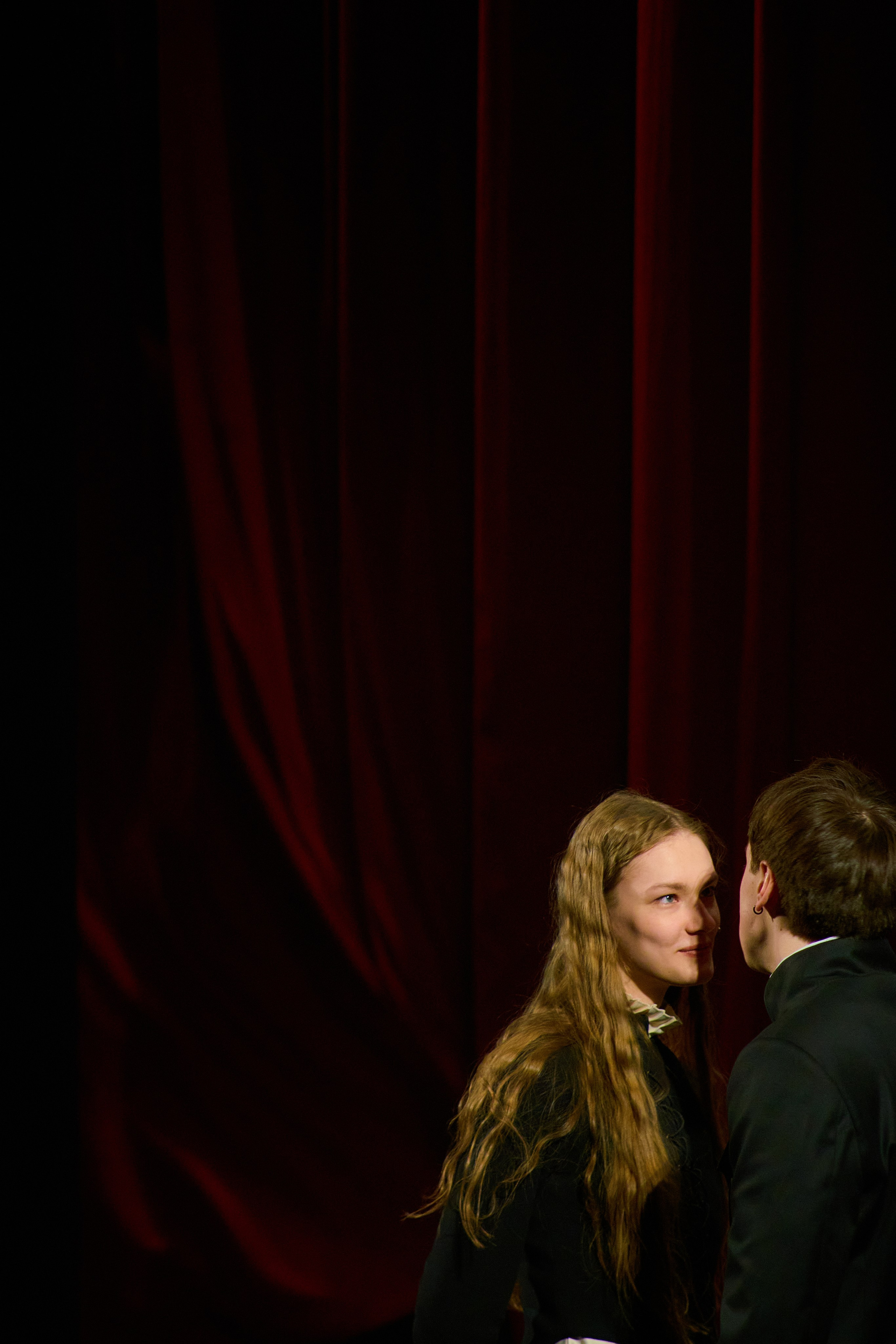 «Быть или не быть» Закулисье Театра Наций. Wish Films — Фото и видео для брендов и личных проектов | Фотограф и видеограф