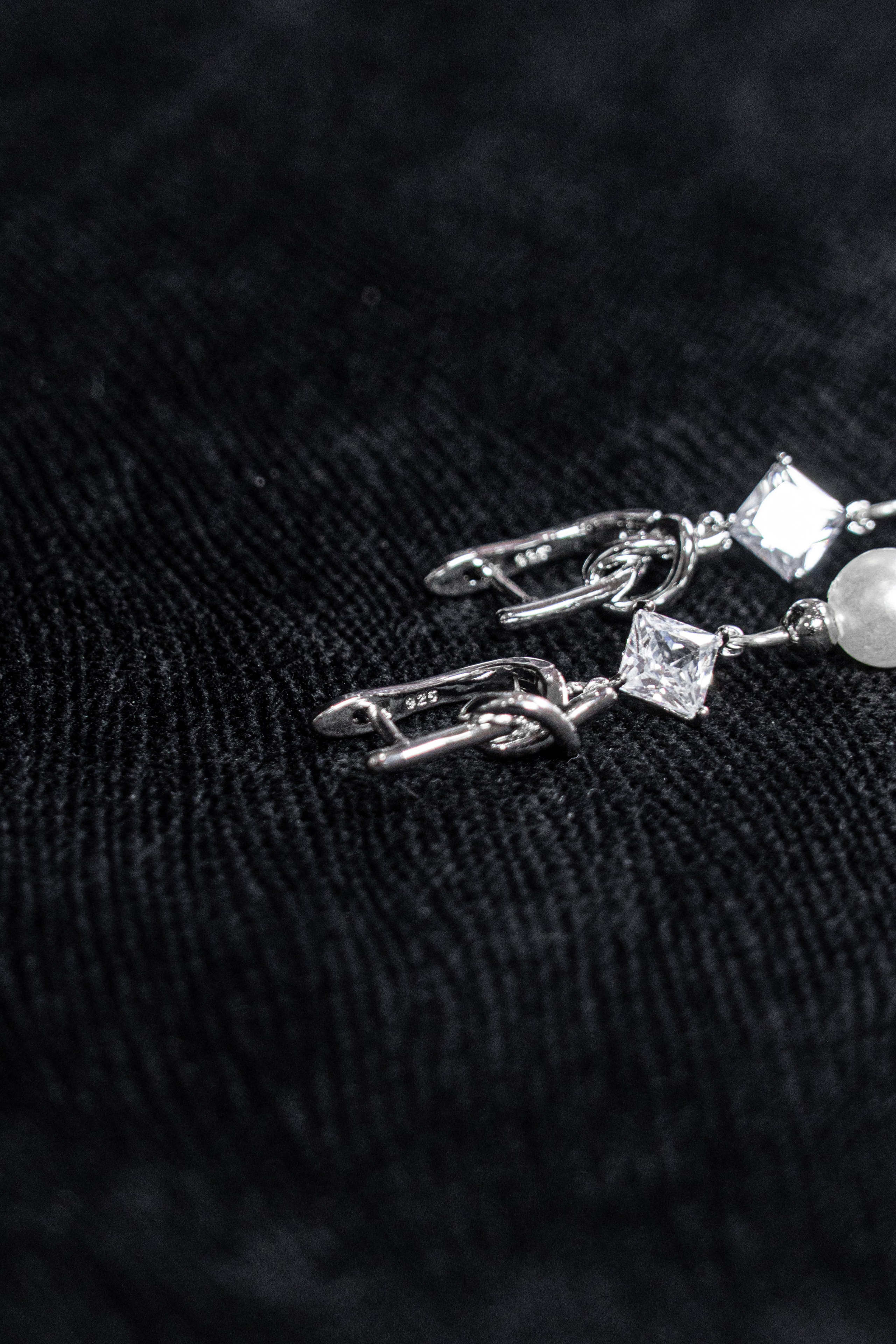 Фото бижутерии для маркетплейсов Ozon и Wildberries Предметная фотосъемка бижутерии для Wildberries и Ozon в Краснодаре. Шедевры для Вас! Фотограф и Видеограф в Краснодаре Пахиев Руслан