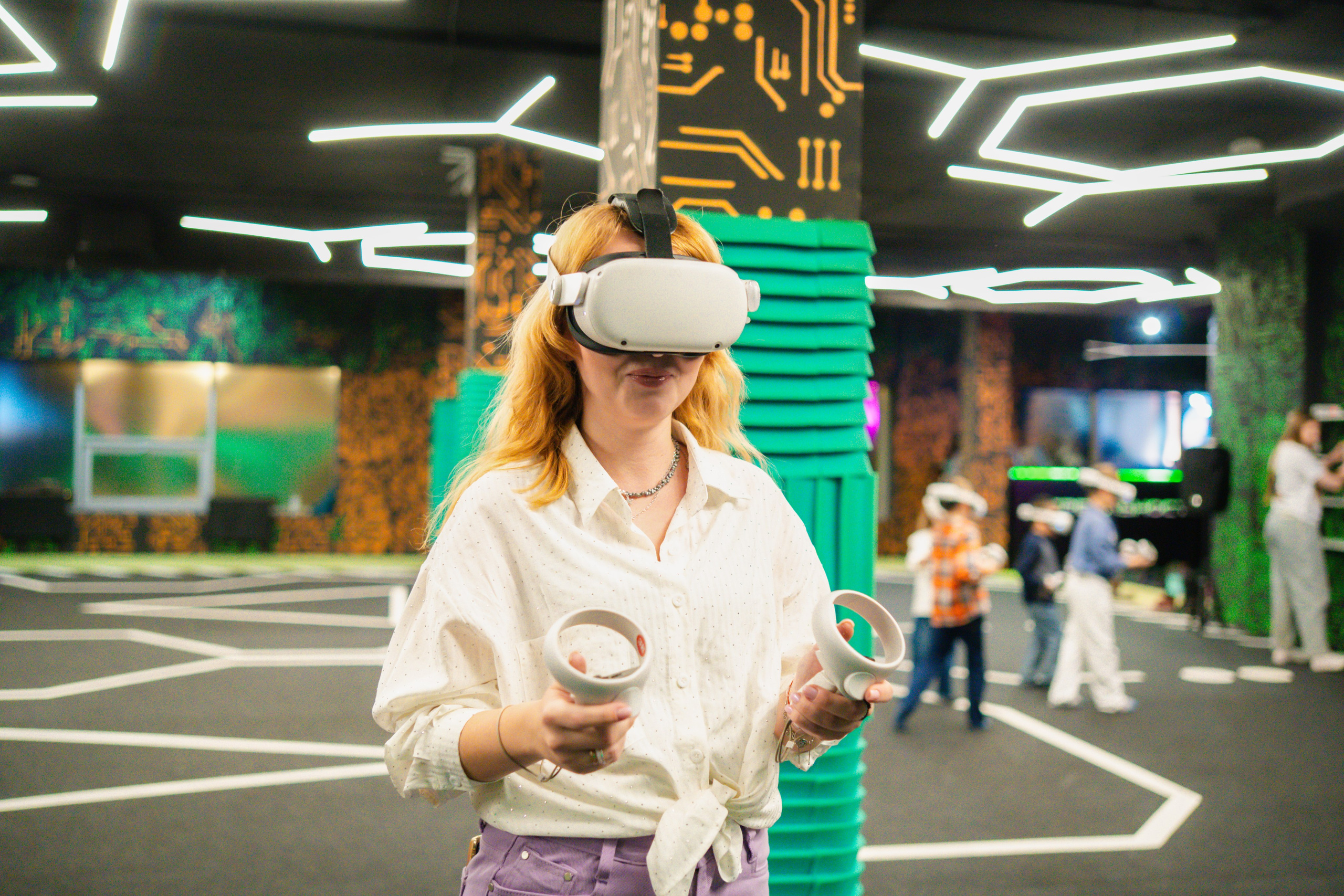 VR (November-December 2024). Felixtones