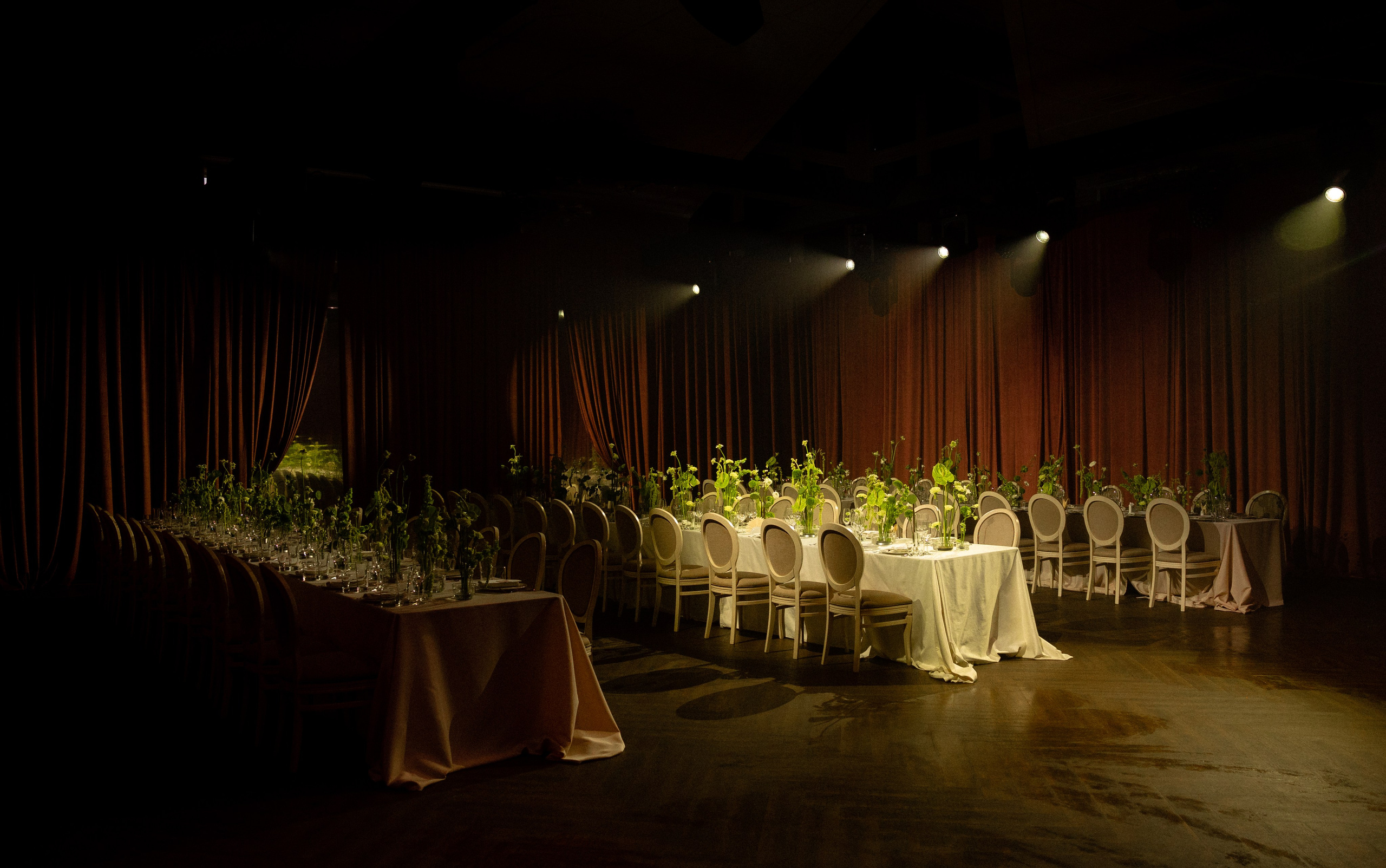 Александр и Иннеса. Ксения Почтарь. Декоратор и флорист, город Владивосток