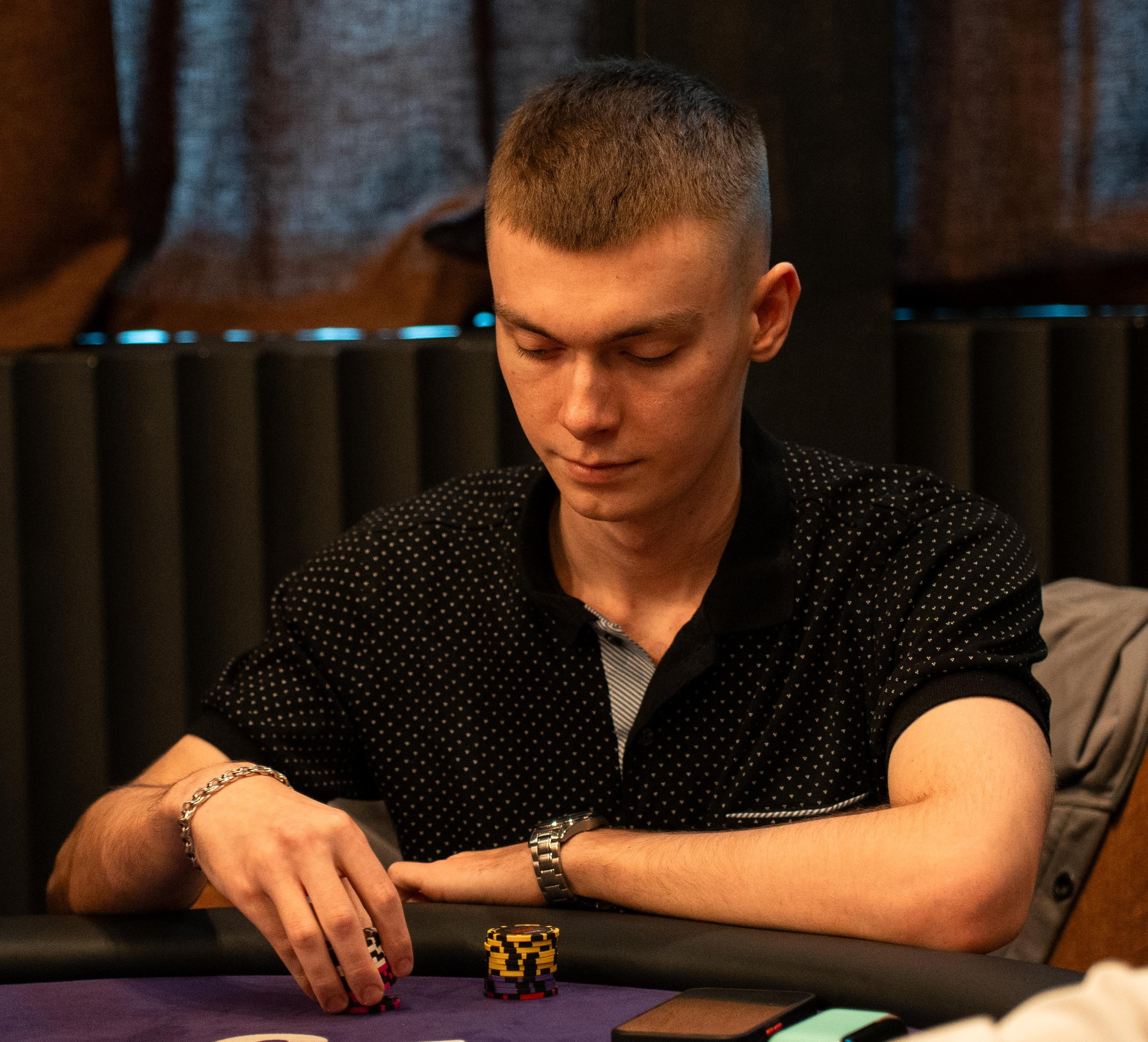 Joker Poker Club 01.03.2026. Коммерческий и художественный фотограф и видеограф в Москве Арсений Тургенев