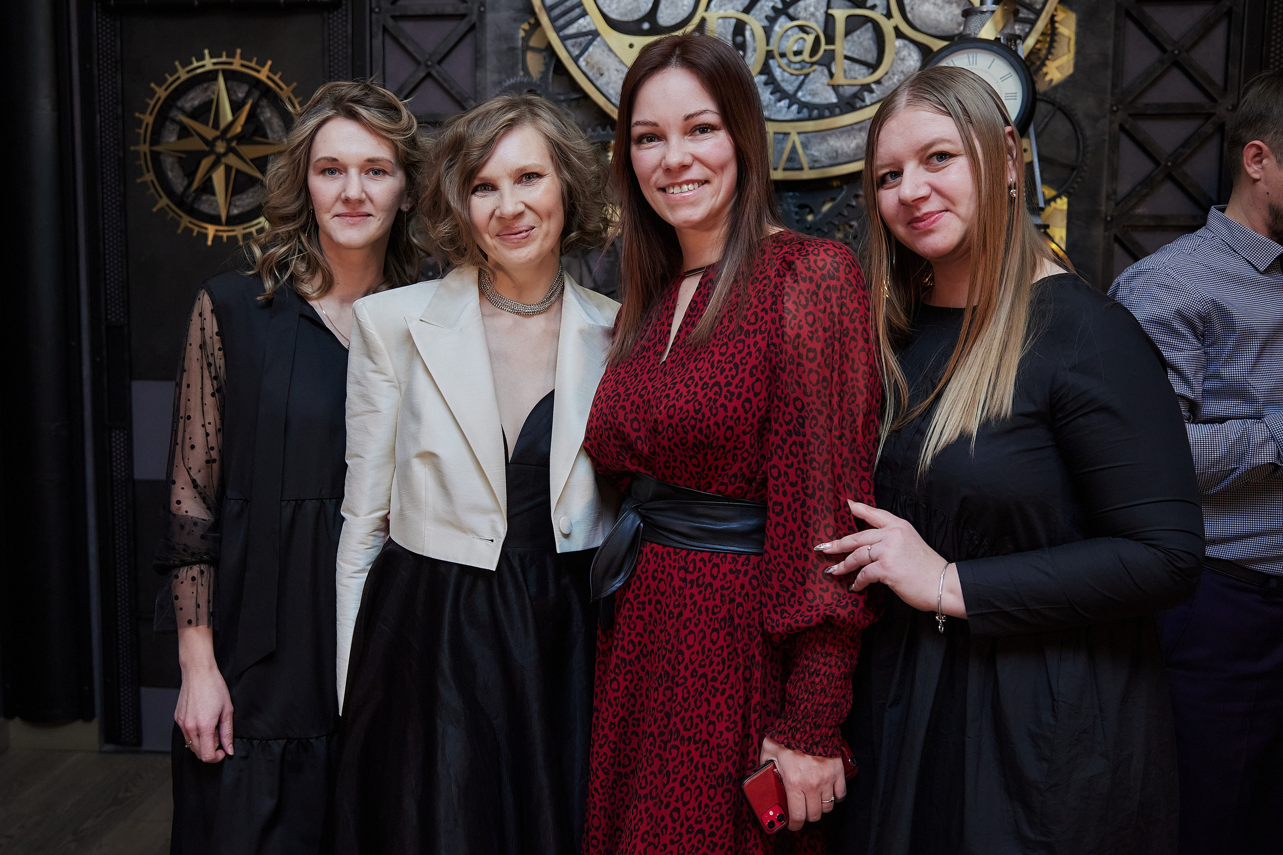 Корпоратив онлайн школы Marketplace.School. Репортажный и семейный фотограф Ухова Наталья в Москве