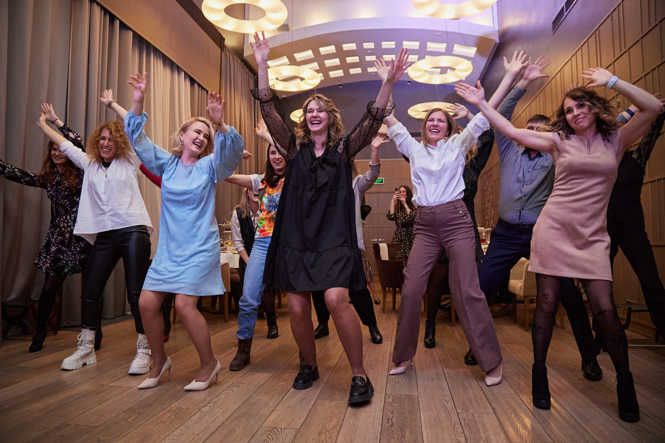 Корпоратив онлайн школы Marketplace.School. Репортажный и семейный фотограф Ухова Наталья в Москве