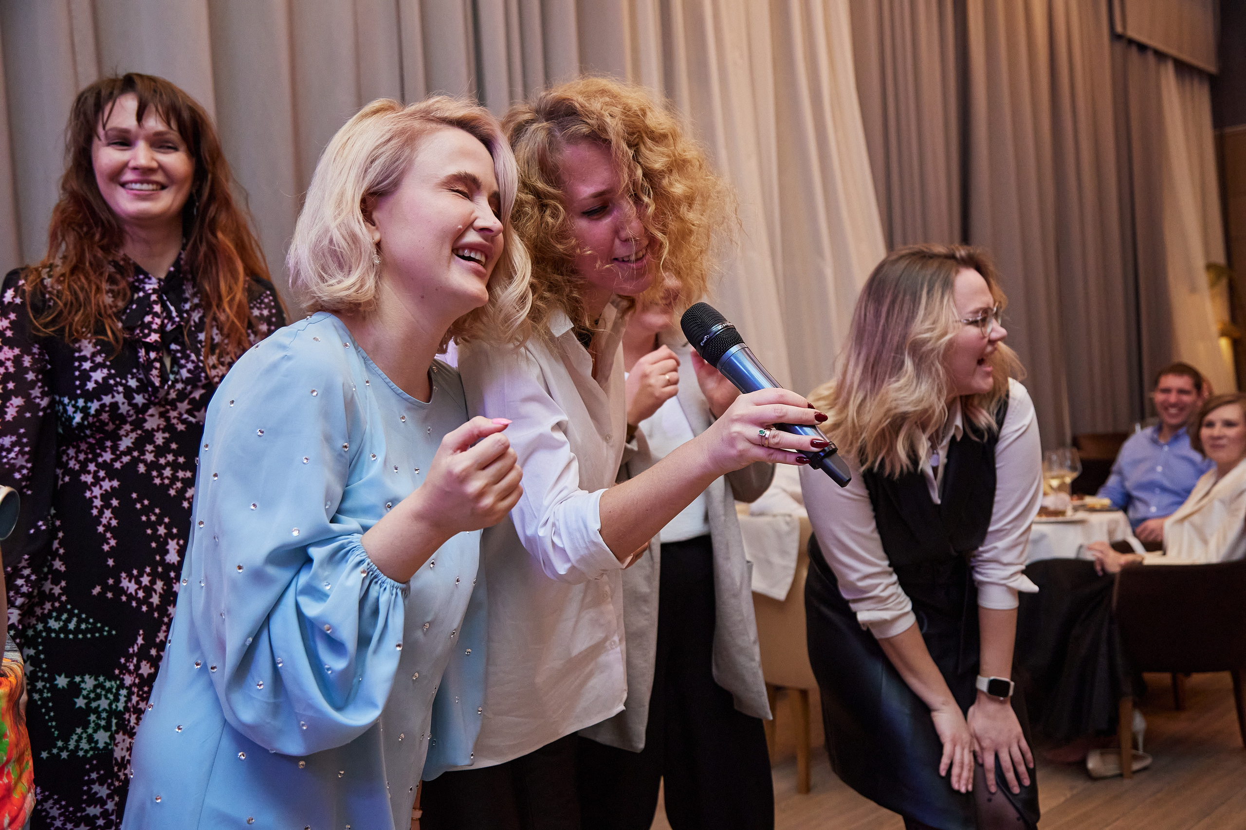 Корпоратив онлайн школы Marketplace.School. Репортажный и семейный фотограф Ухова Наталья в Москве