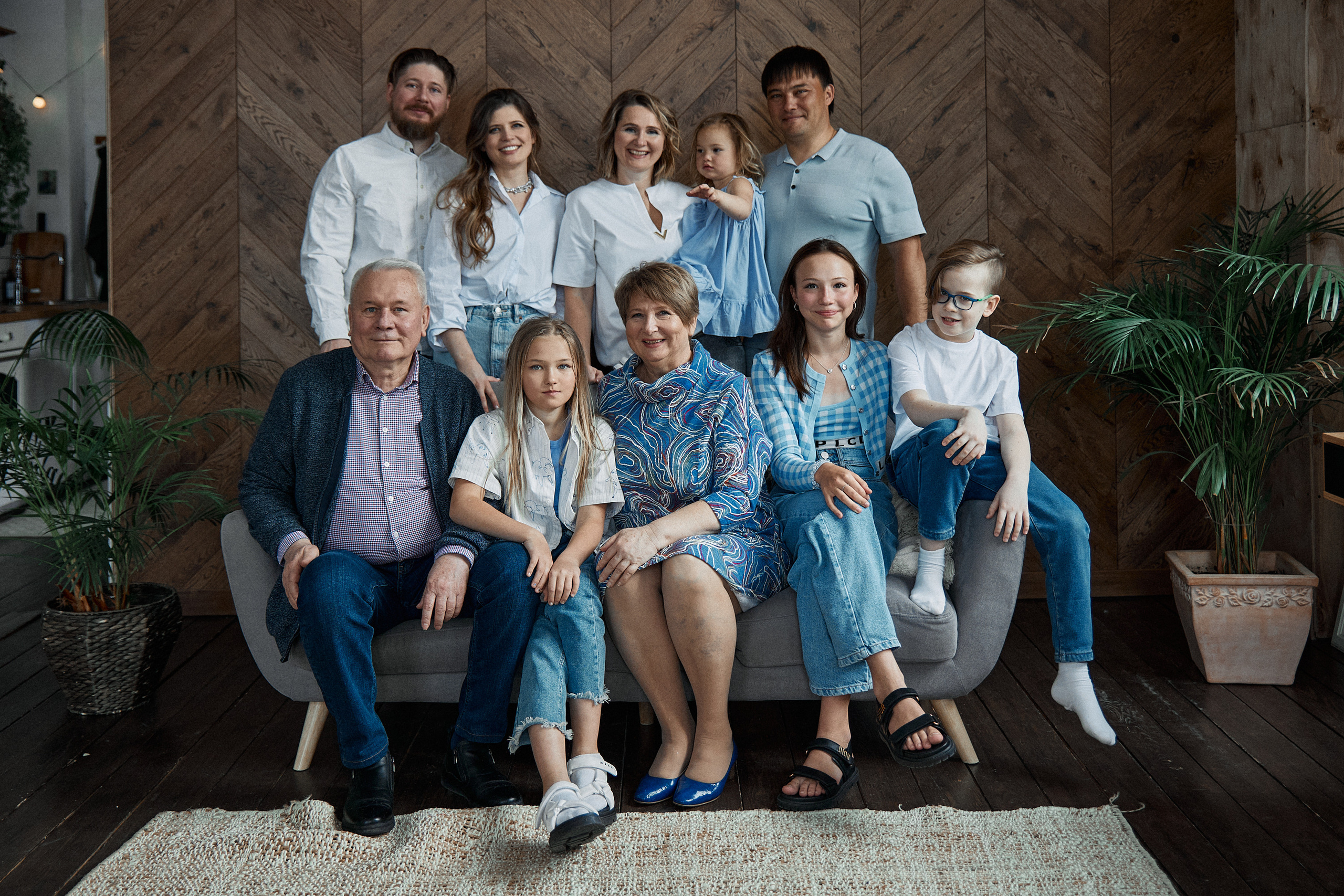 фотосессия для большой семьи в студии