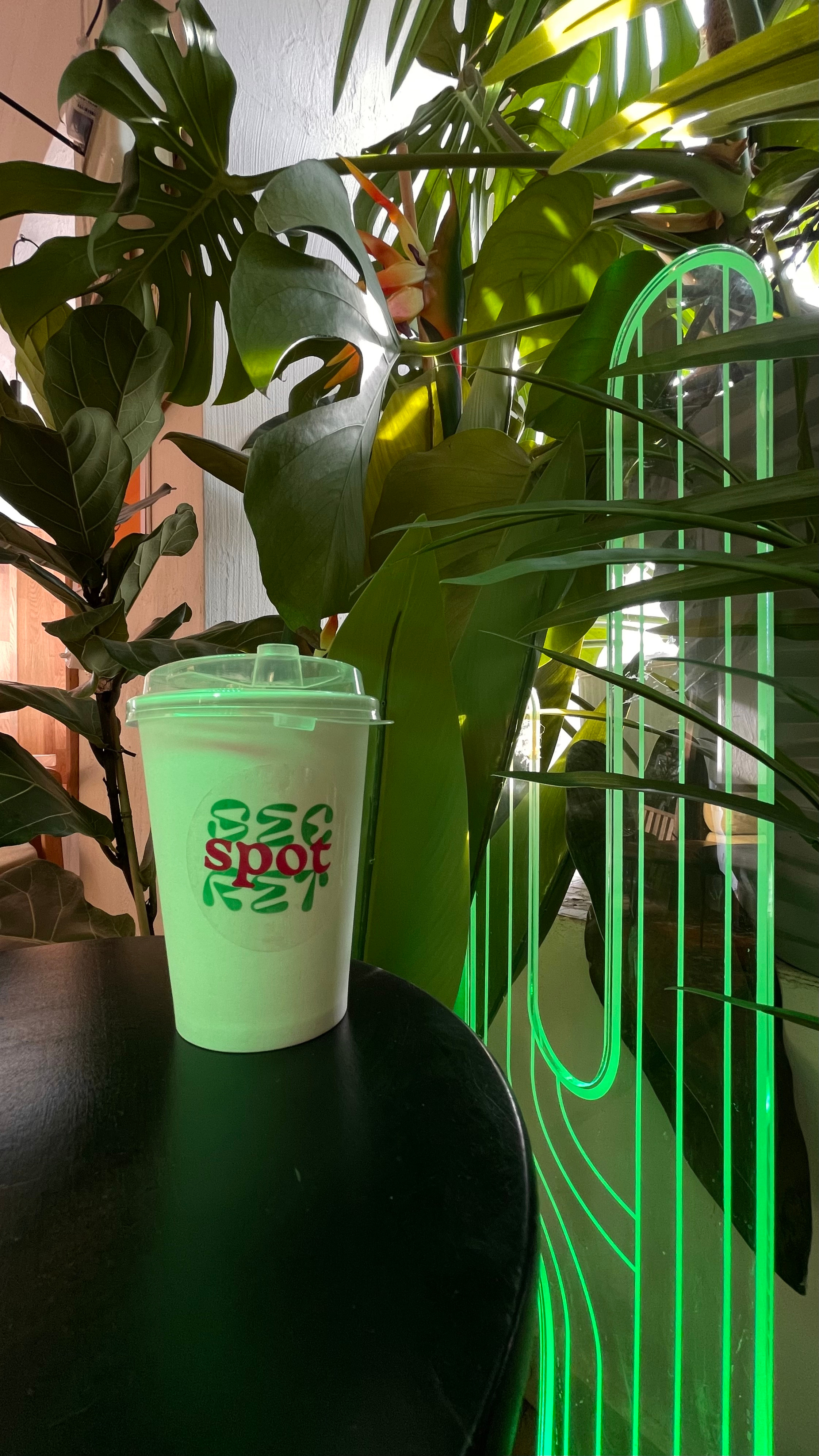 Откройте для себя уют и вкус в кофейне Secret Spot в Таганроге. Свадебный и семейный фотограф в Таганроге Бакарюк Антон