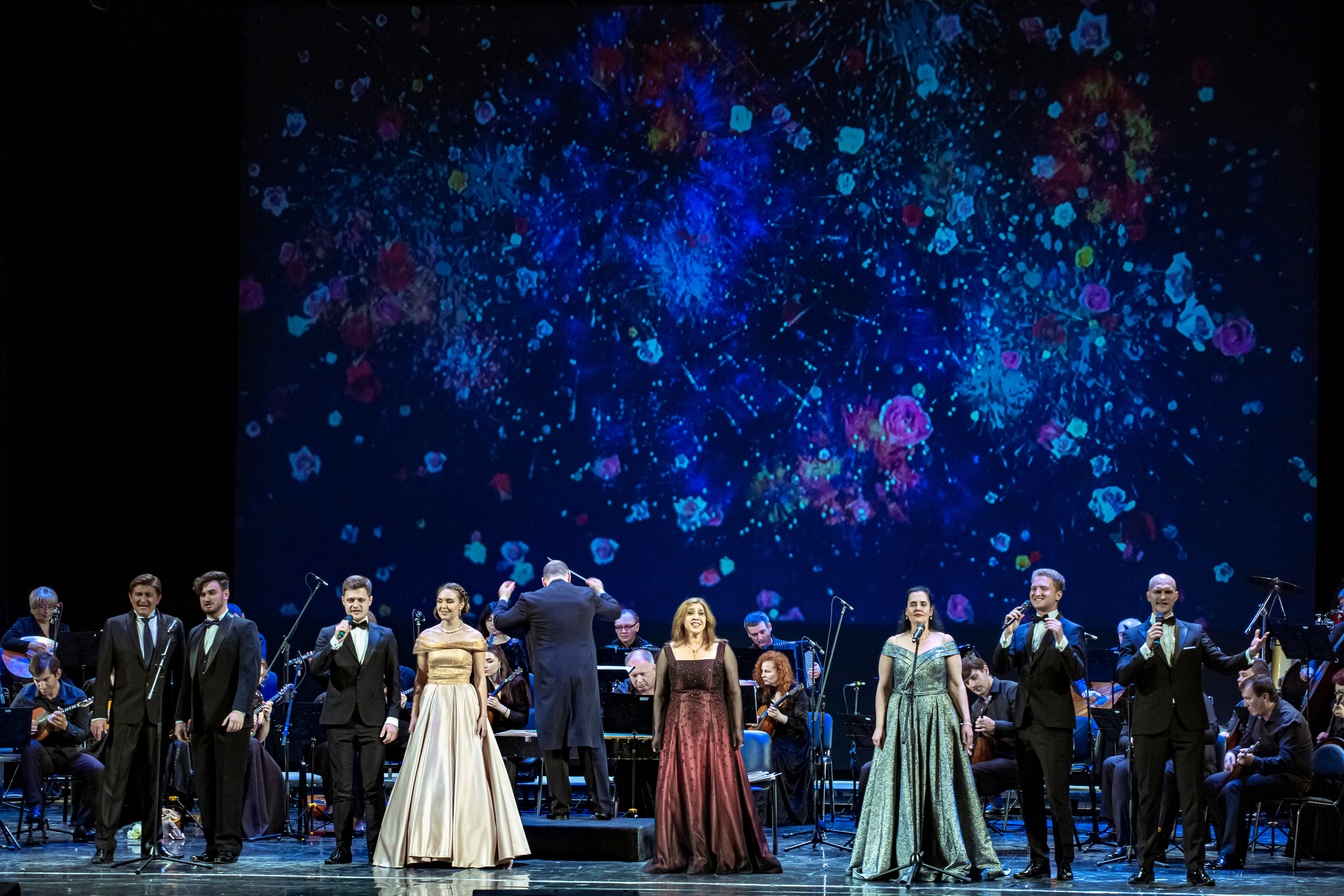 Зимнему театру в Сочи — 84. Фотограф в Сочи Юрий Шептаев