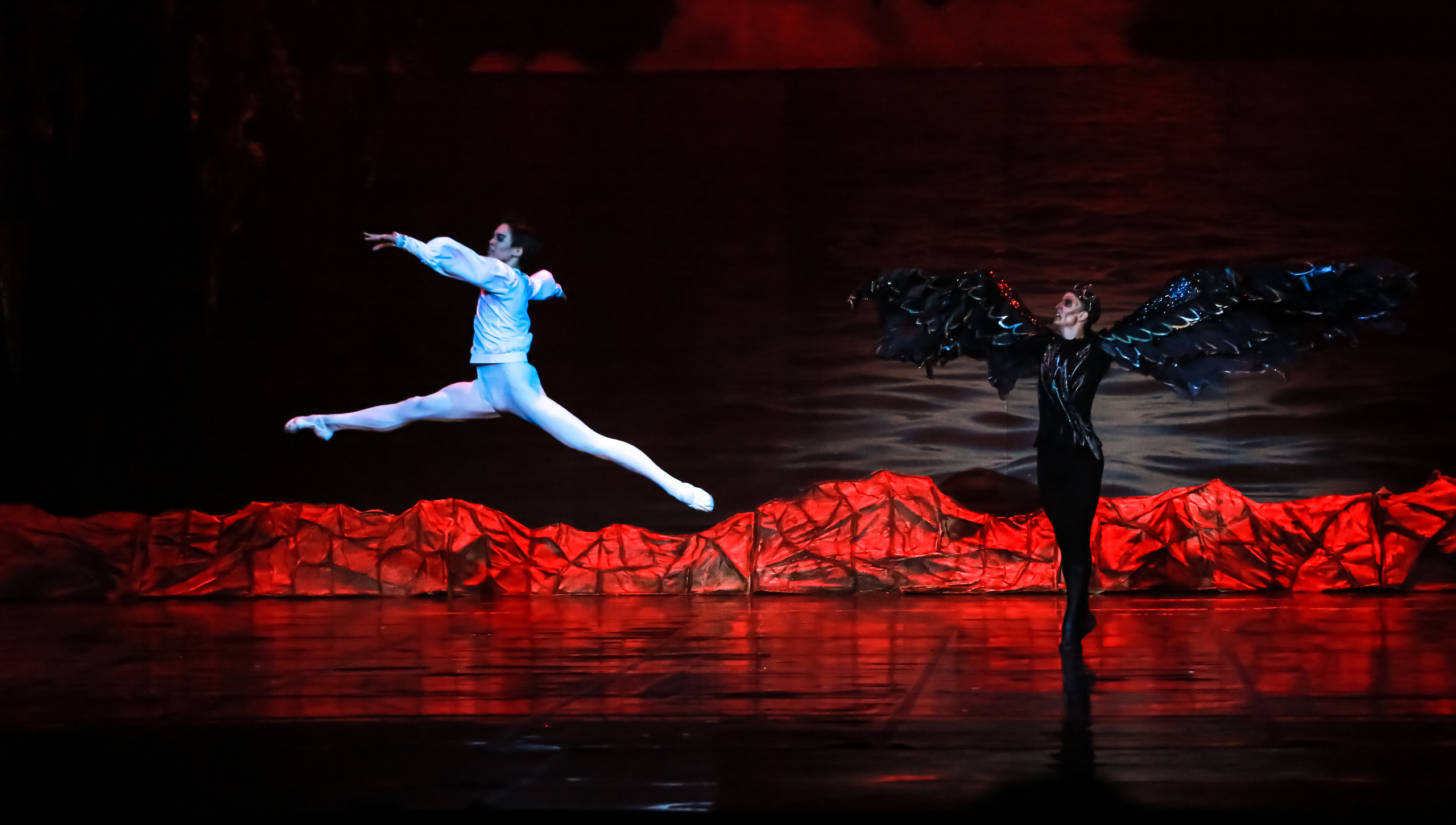 Спектакль Лебединое озеро Марийского театра оперы и балета Зимний. Фотограф в Сочи Юрий Шептаев