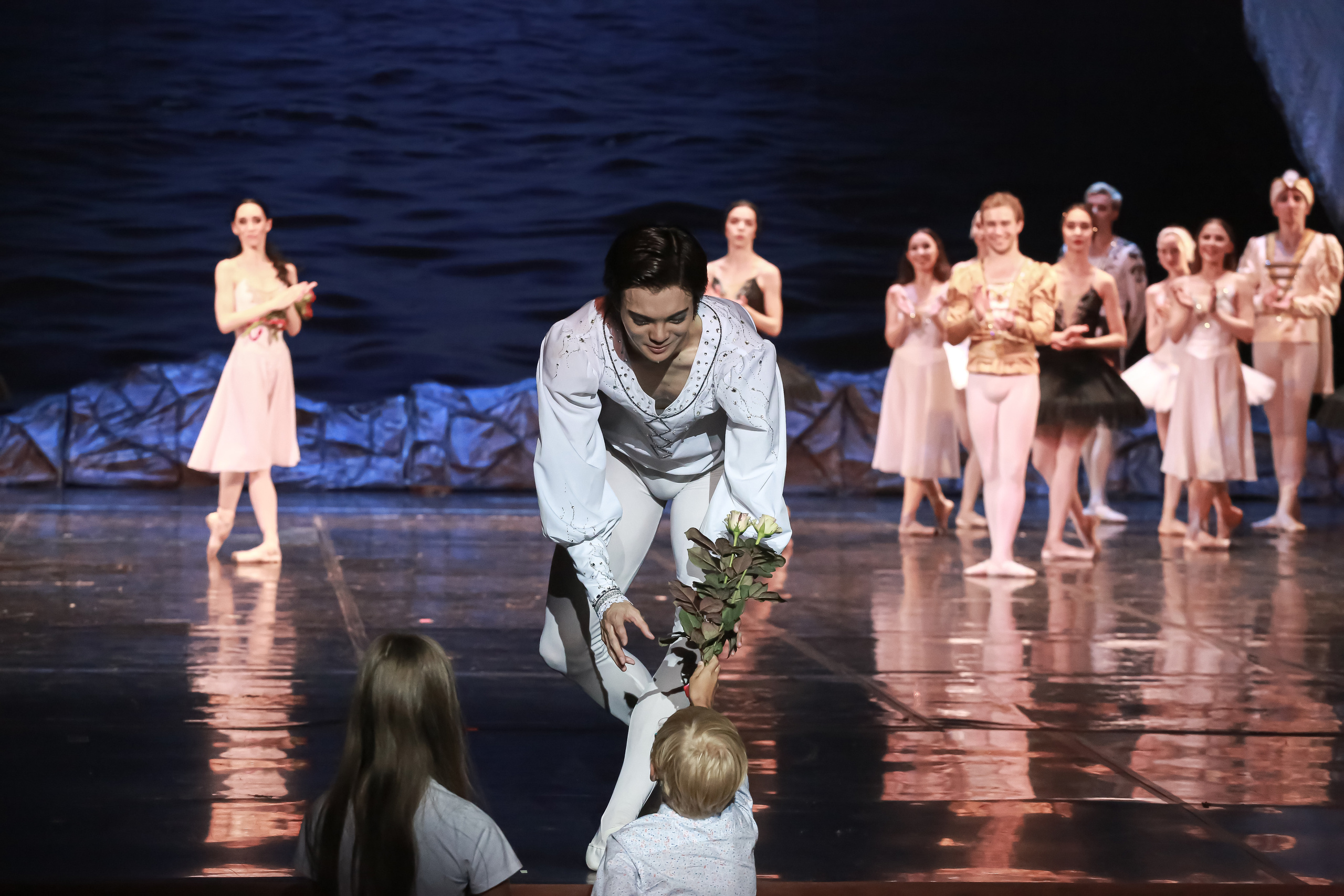 Спектакль Лебединое озеро Марийского театра оперы и балета Зимний. Фотограф в Сочи Юрий Шептаев