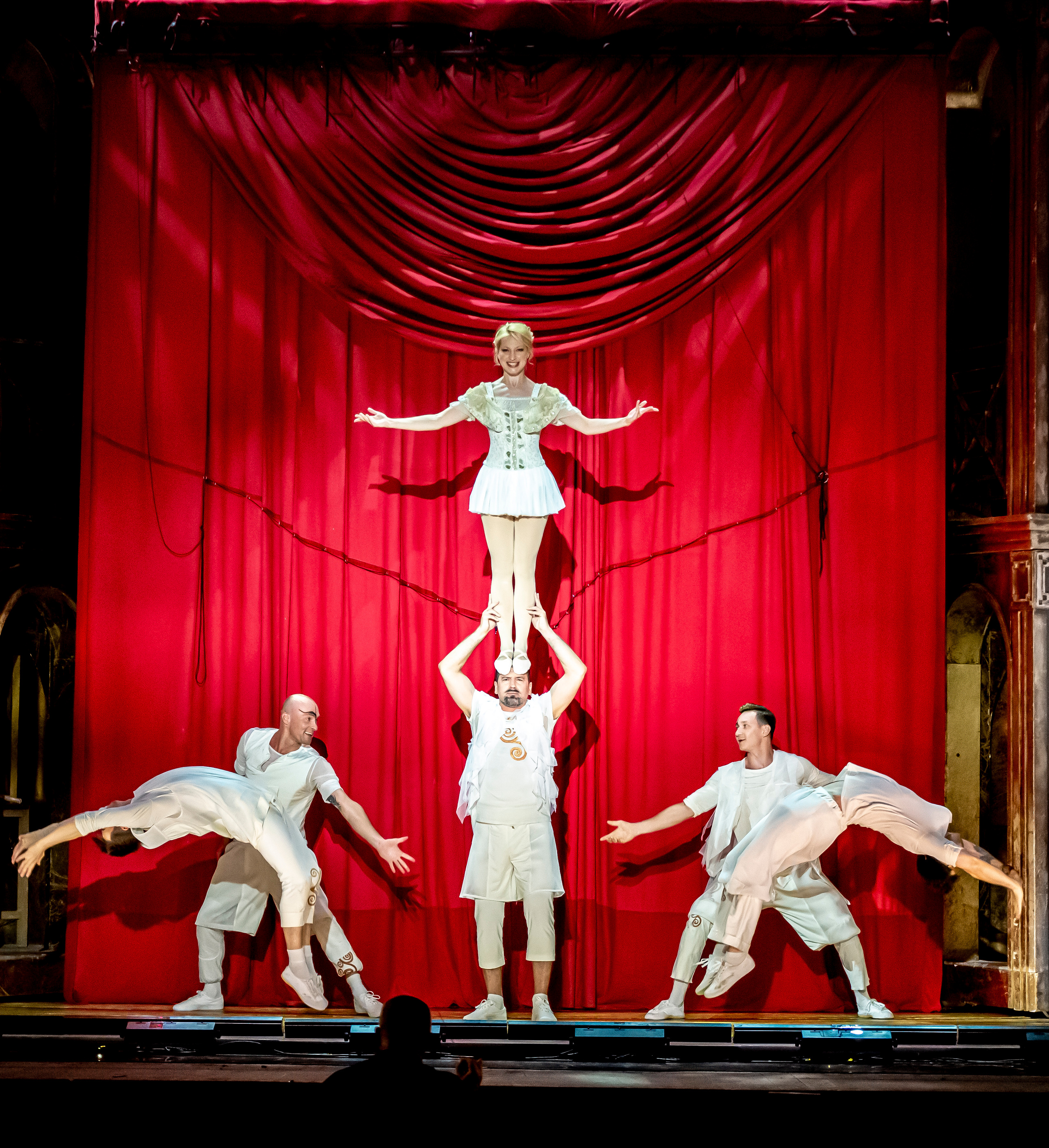 Мюзикл «Принцесса цирка» Московский театр мюзикла в Сочи Зимний театр. Фотограф в Сочи Юрий Шептаев