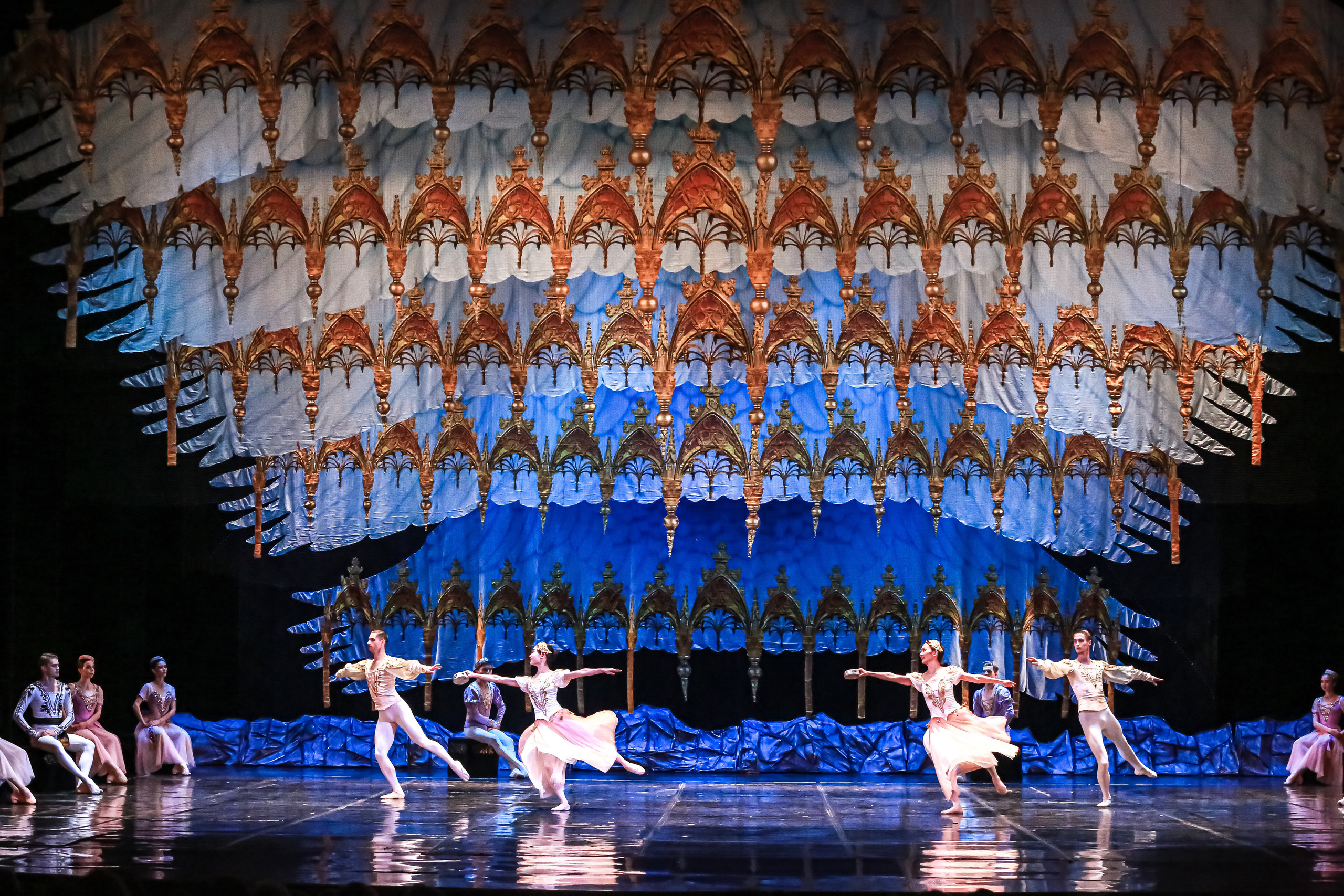 Спектакль Лебединое озеро Марийского театра оперы и балета Зимний. Фотограф в Сочи Юрий Шептаев