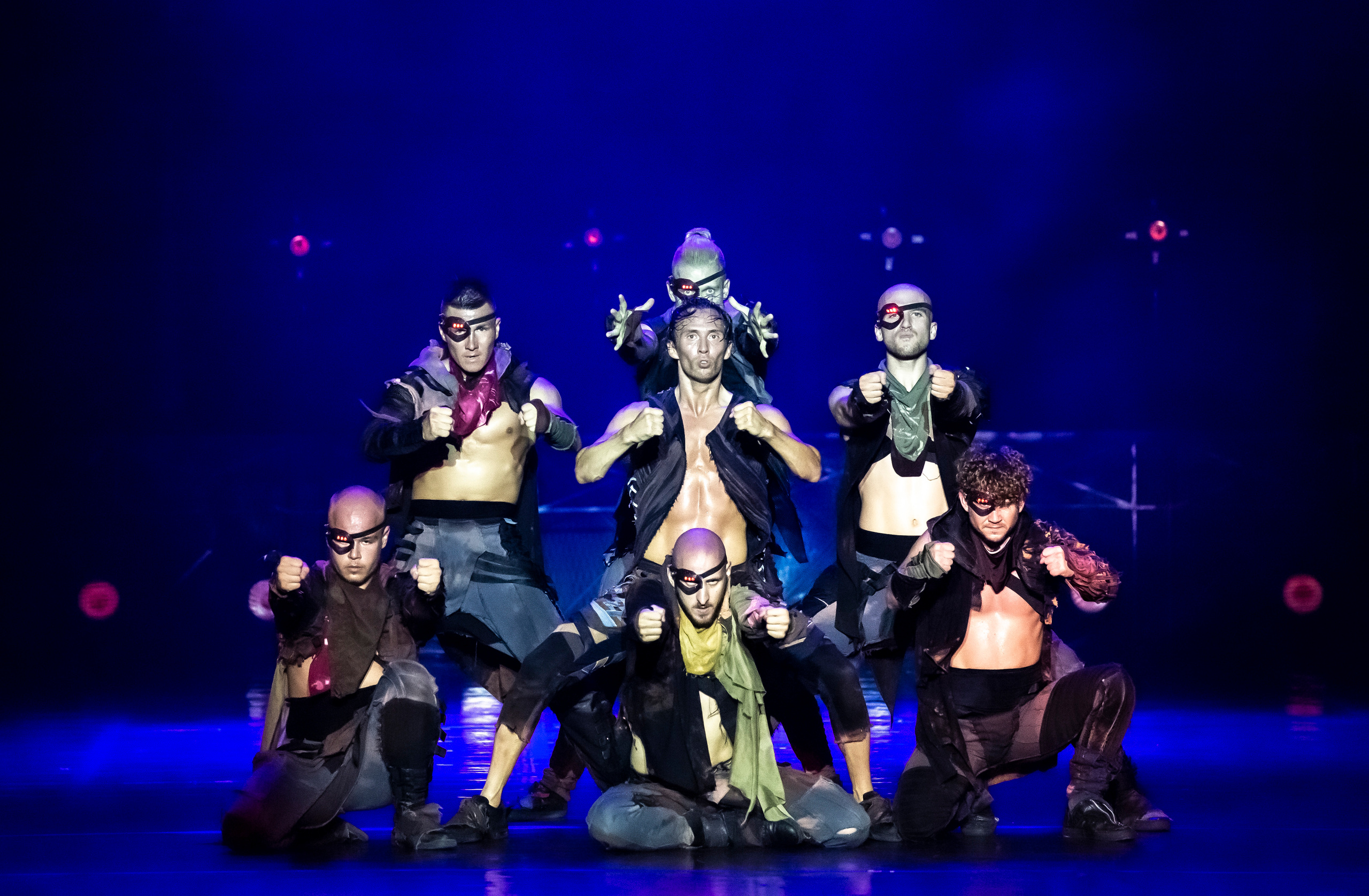 Парфюмер хореографический спектакль театр Европа на сцене Зимнего. Фотограф в Сочи Юрий Шептаев