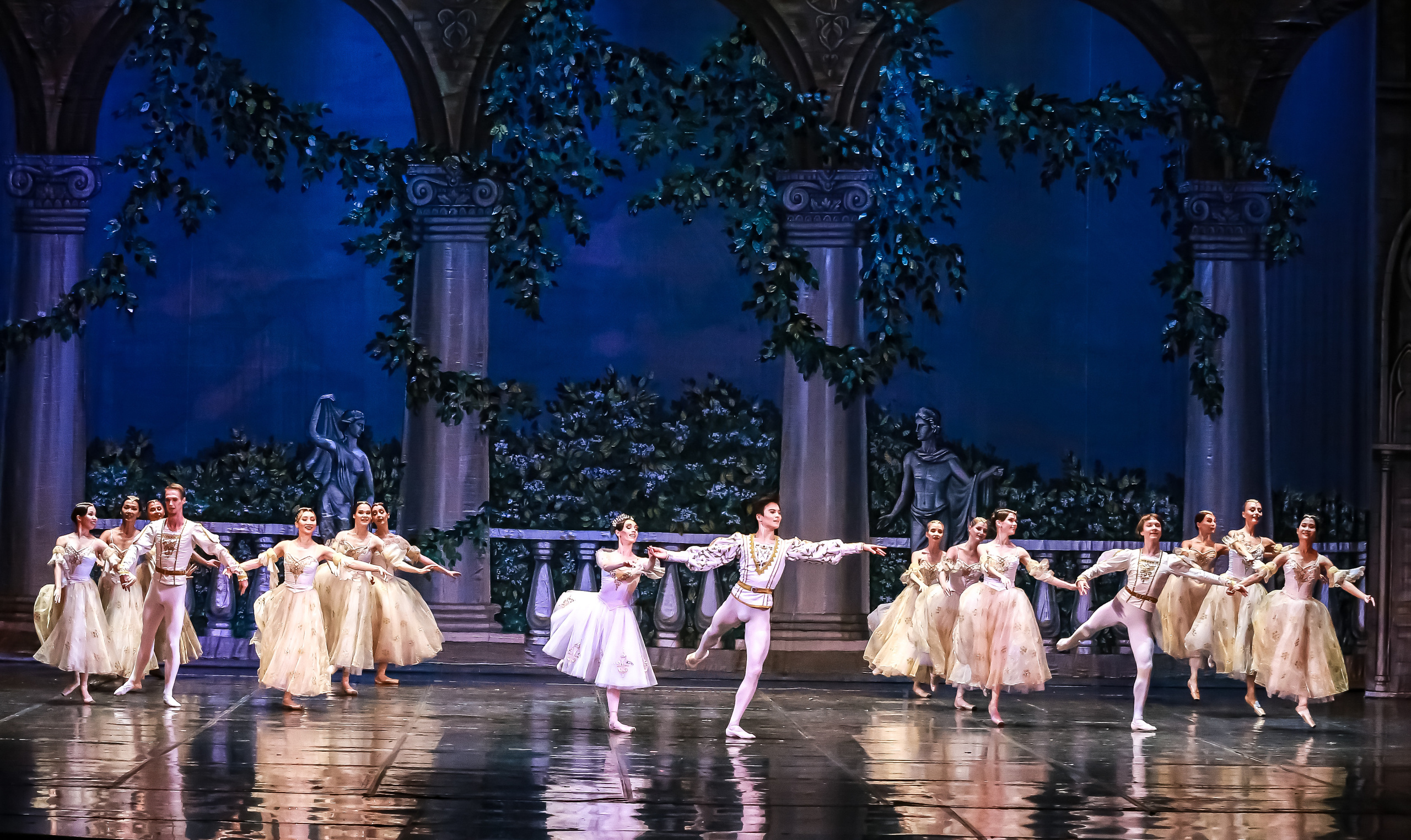 Спектакль Эсмеральда Марийского театра оперы и балета. Фотограф в Сочи Юрий Шептаев