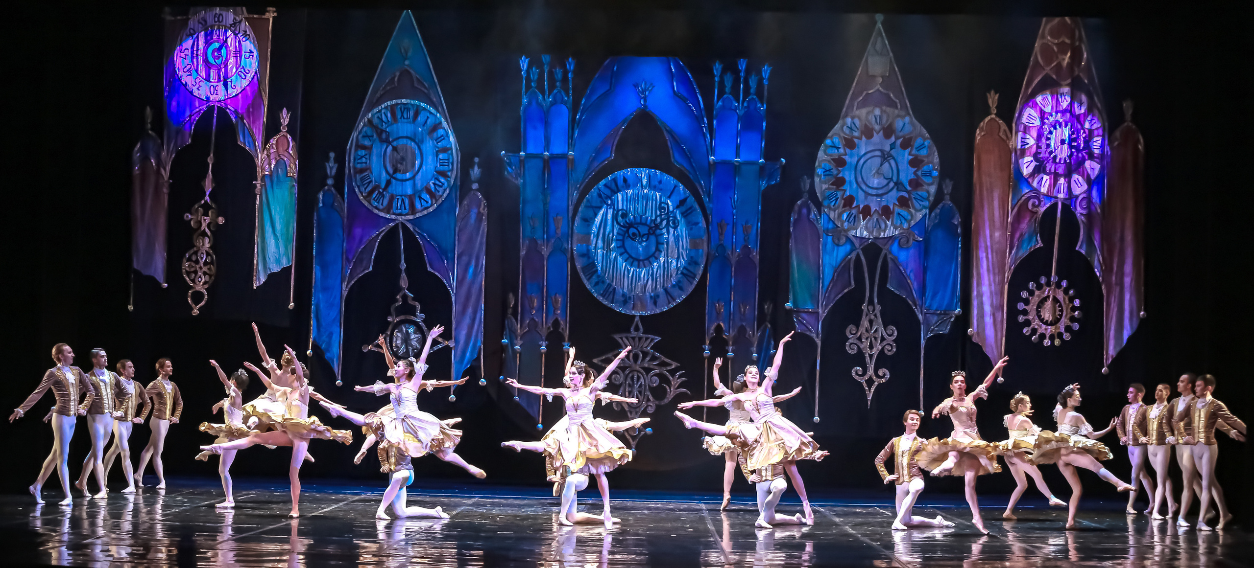 Спектакль Золушка Мариинского театра оперы и балета на сцене Зимнего театра. Фотограф в Сочи Юрий Шептаев