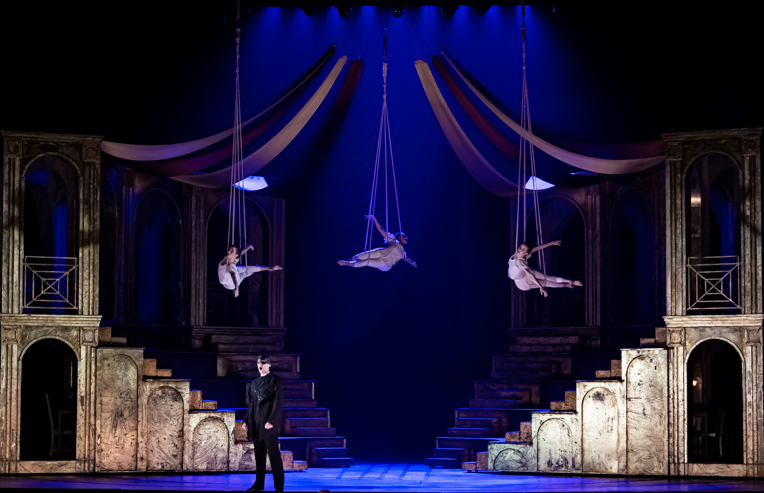 Мюзикл «Принцесса цирка» Московский театр мюзикла в Сочи Зимний театр. Фотограф в Сочи Юрий Шептаев