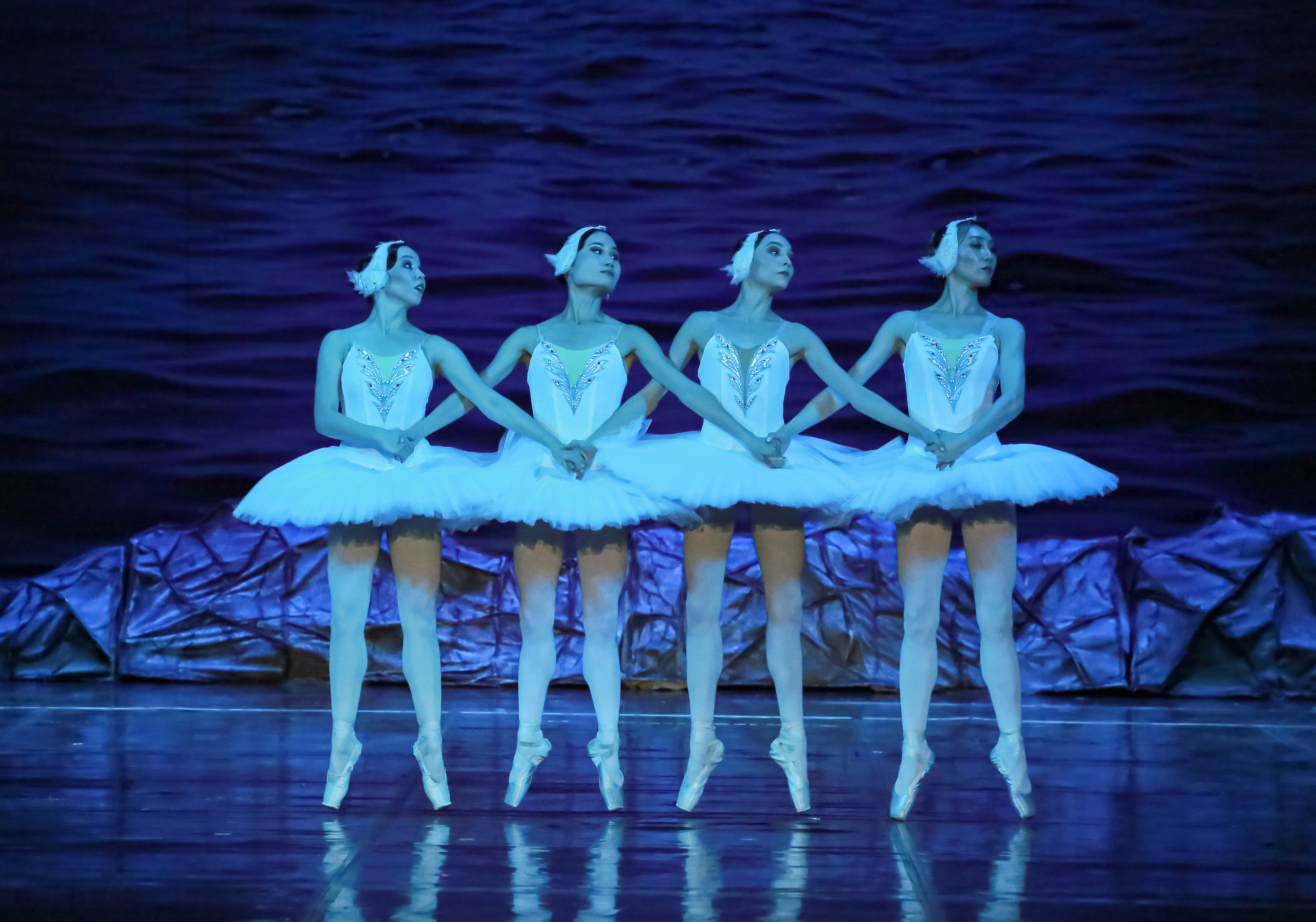 Спектакль Лебединое озеро Марийского театра оперы и балета Зимний. Фотограф в Сочи Юрий Шептаев