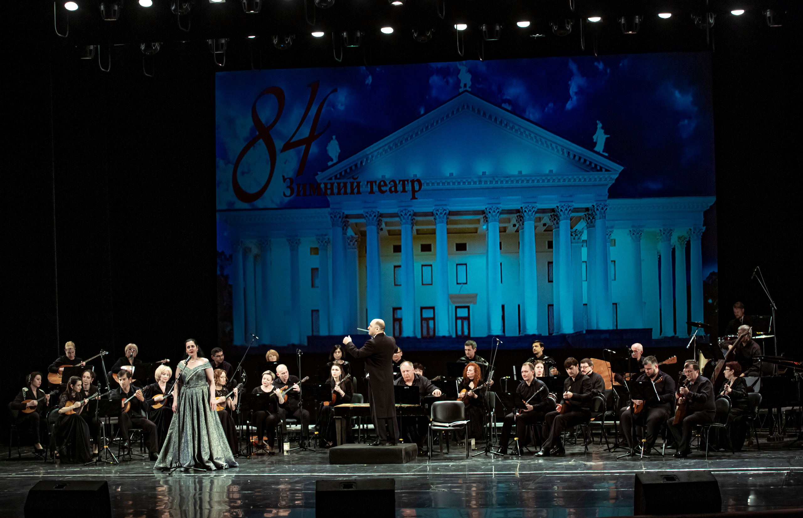 Зимнему театру в Сочи — 84. Фотограф в Сочи Юрий Шептаев