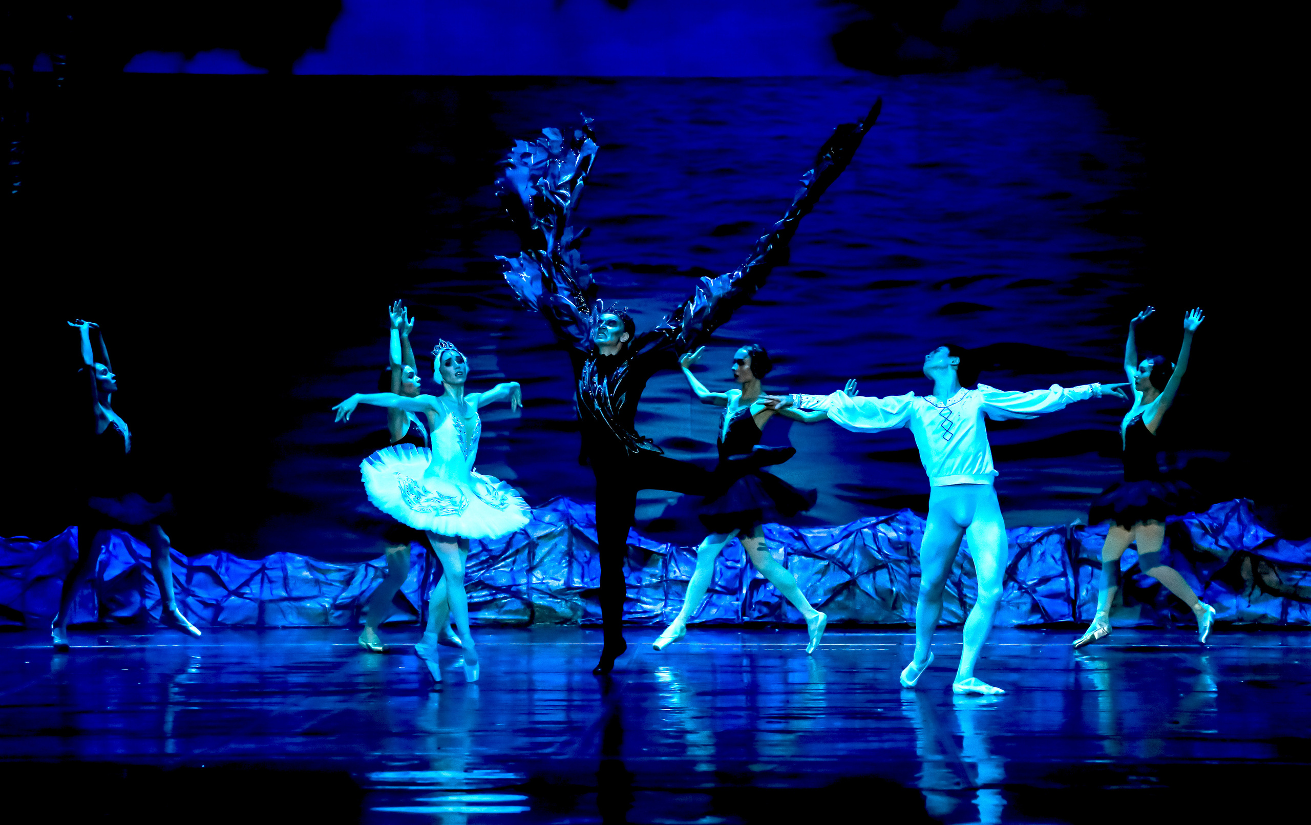 Спектакль Лебединое озеро Марийского театра оперы и балета Зимний. Фотограф в Сочи Юрий Шептаев