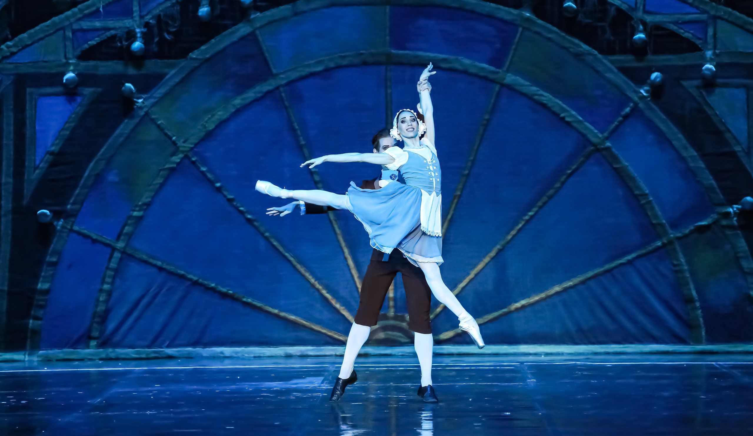 Спектакль Золушка Мариинского театра оперы и балета на сцене Зимнего театра. Фотограф в Сочи Юрий Шептаев