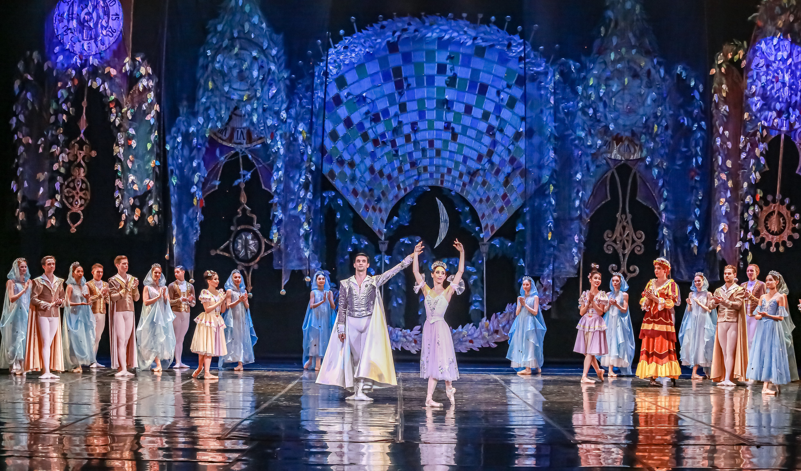 Спектакль Золушка Мариинского театра оперы и балета на сцене Зимнего театра. Фотограф в Сочи Юрий Шептаев