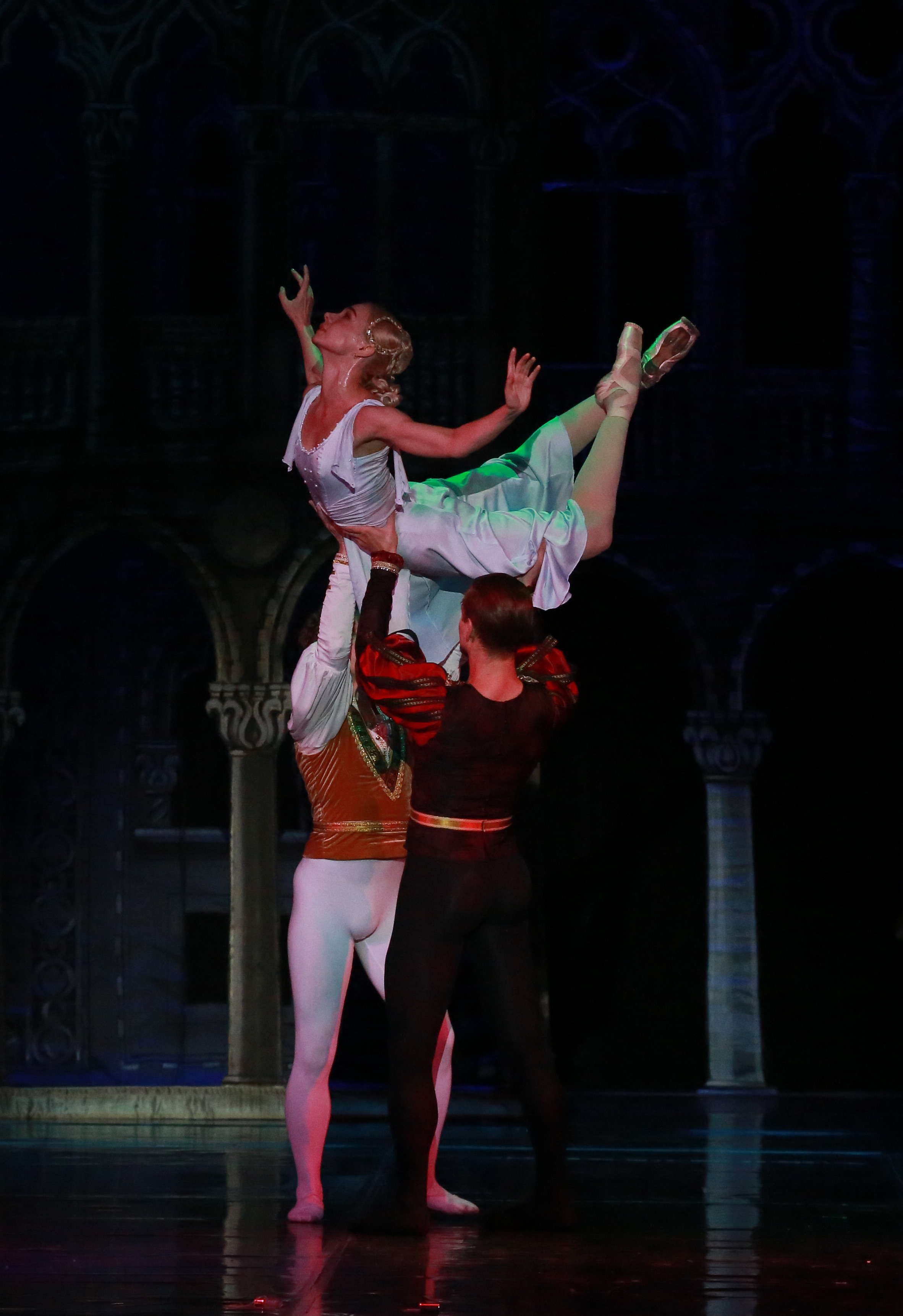 Спектакль Ромео и Жлульета. Фотограф в Сочи Юрий Шептаев