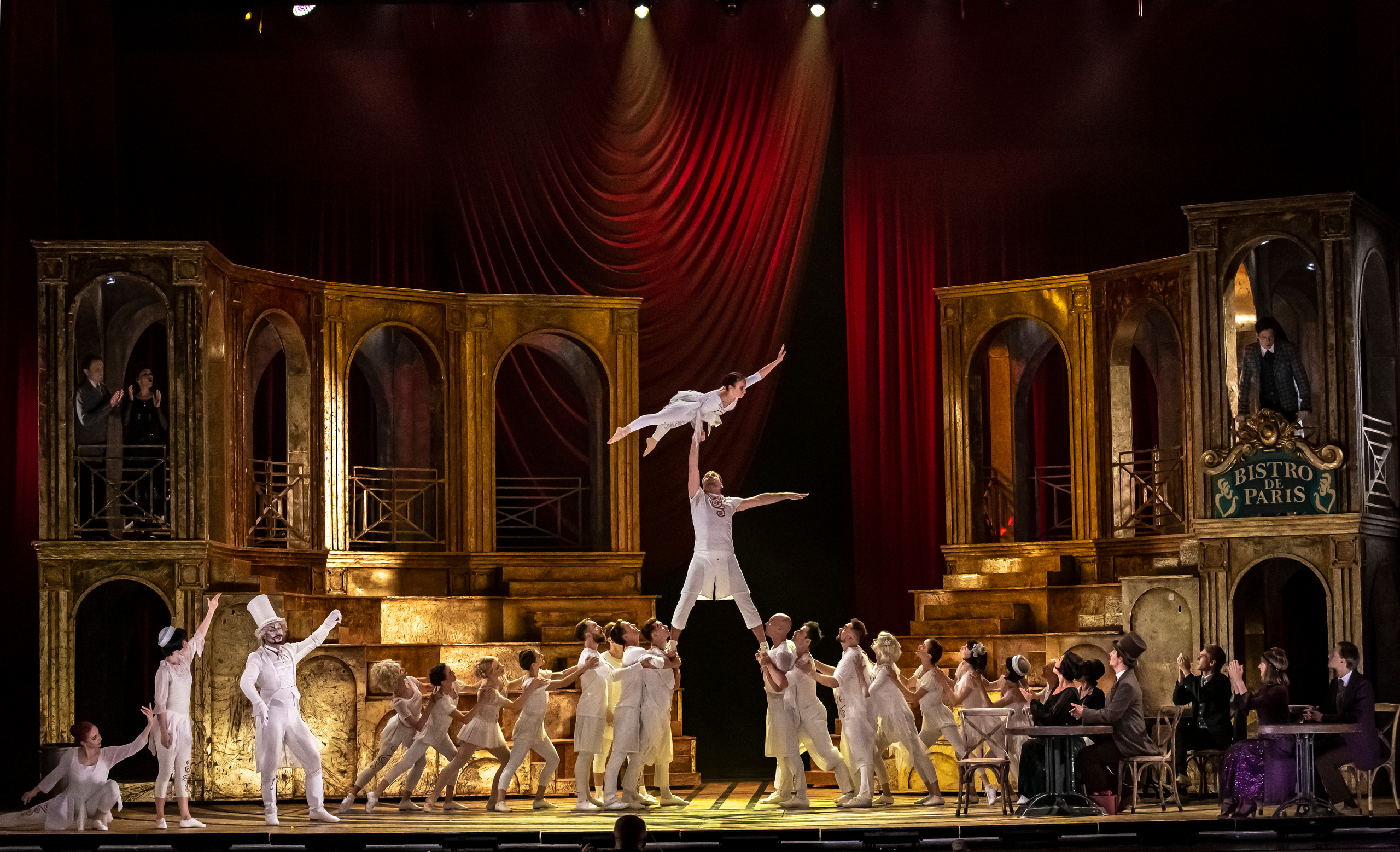 Мюзикл «Принцесса цирка» Московский театр мюзикла в Сочи Зимний театр. Фотограф в Сочи Юрий Шептаев