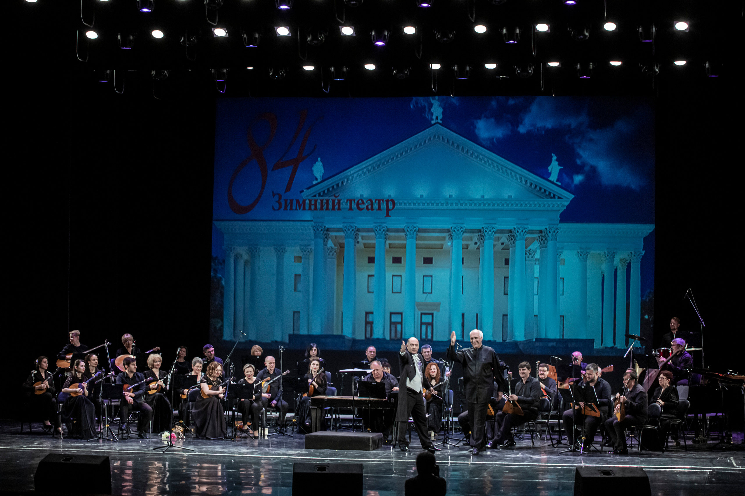 Зимнему театру в Сочи — 84. Фотограф в Сочи Юрий Шептаев