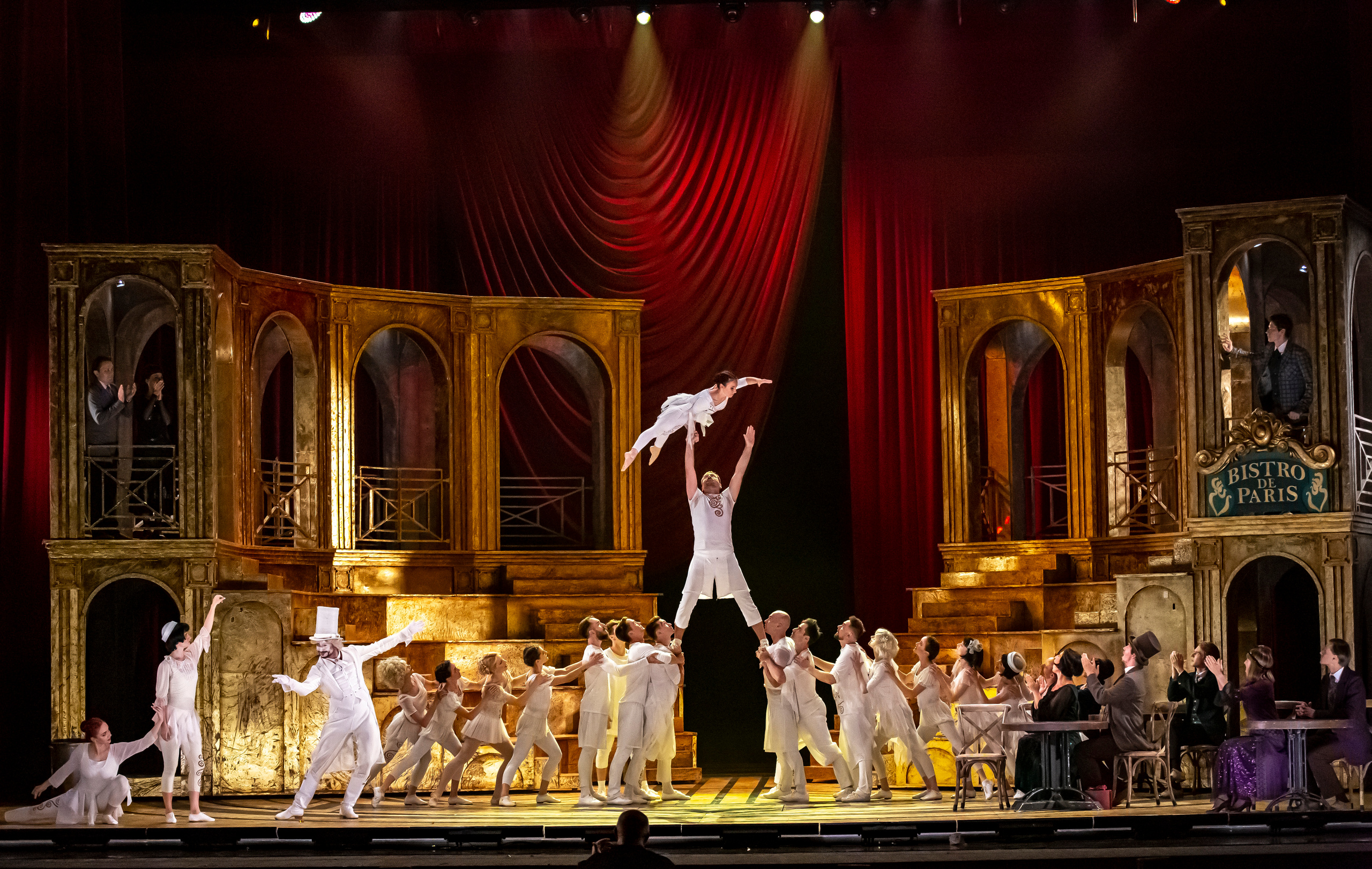 Мюзикл «Принцесса цирка» Московский театр мюзикла в Сочи Зимний театр. Фотограф в Сочи Юрий Шептаев